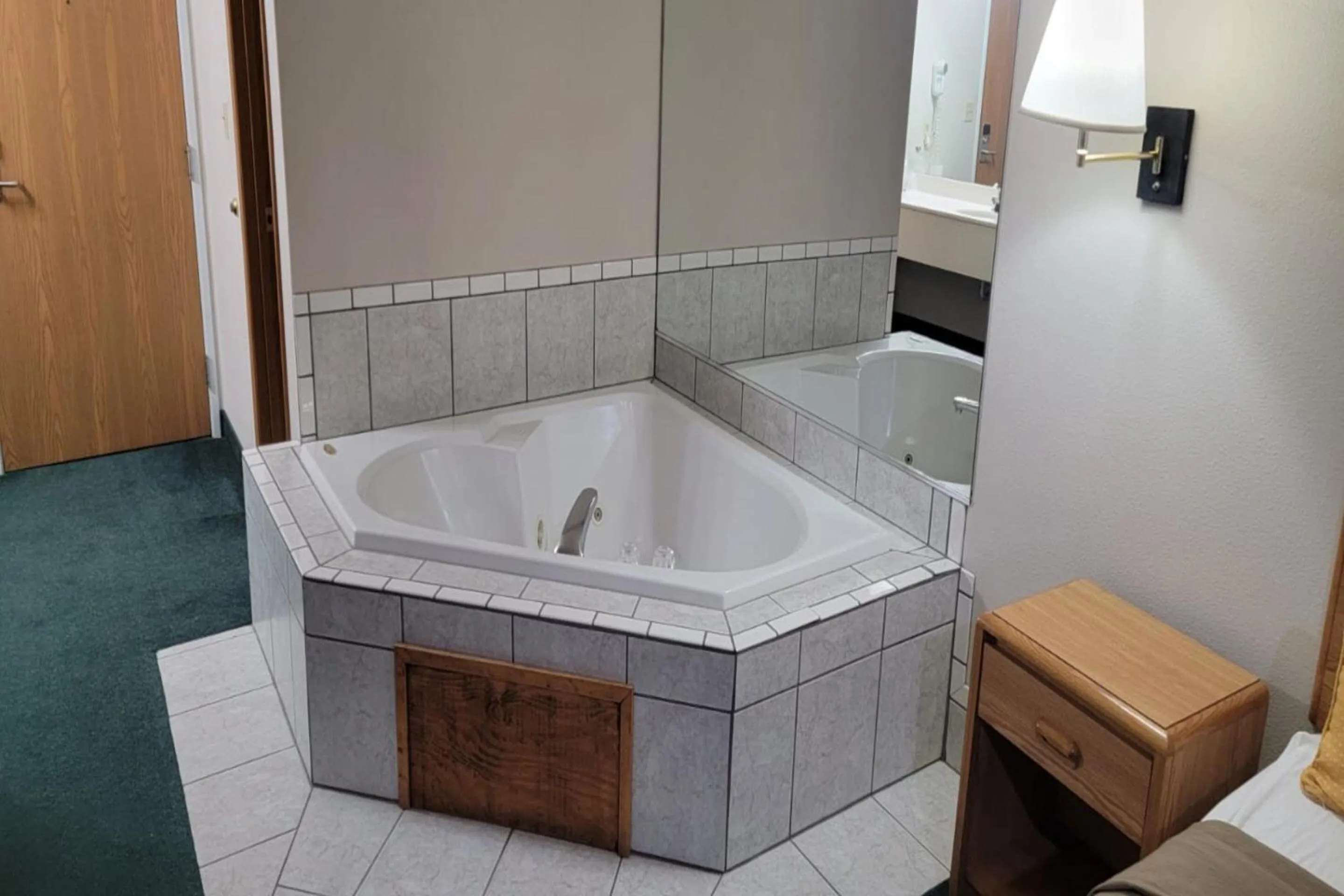 Bedroom in HomeTown Inn By OYO Texhoma, OK