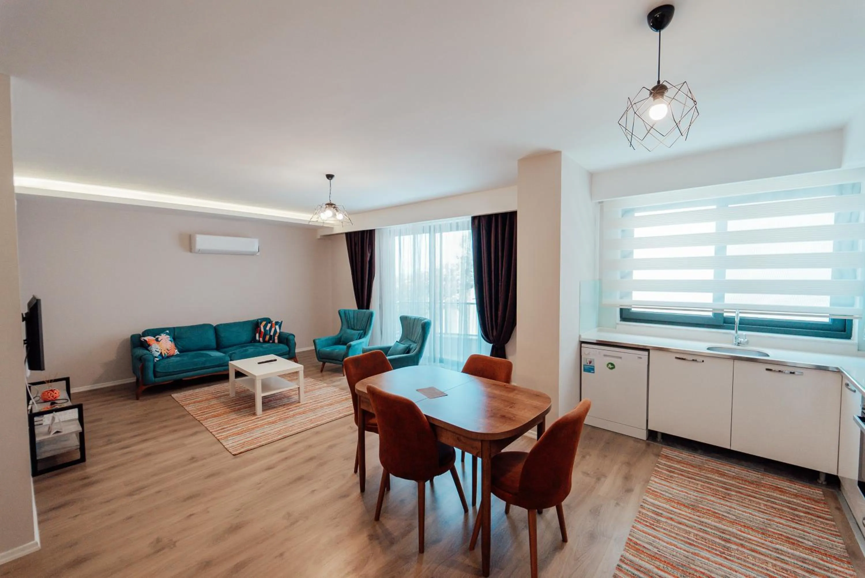 Photo of the whole room in Fortunella Suites