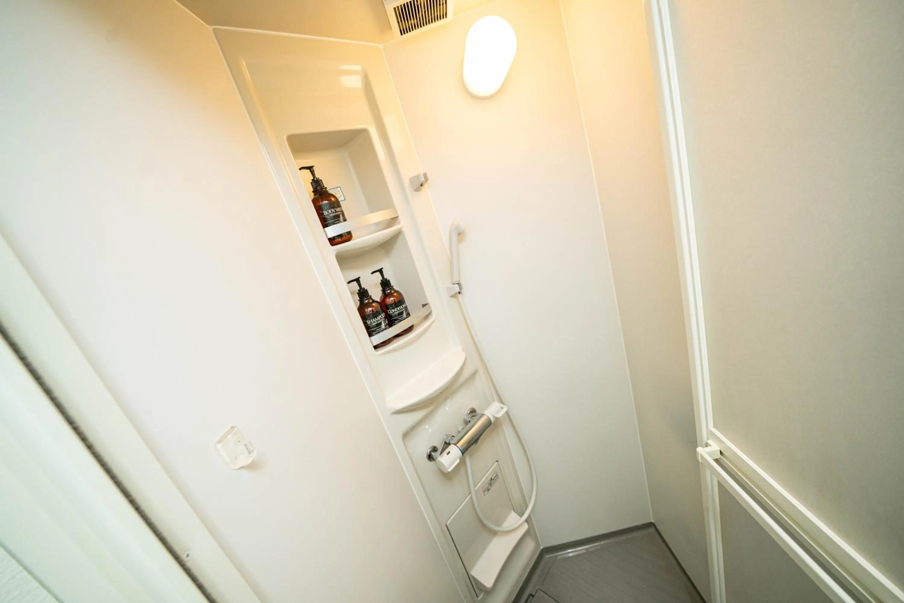 Bathroom in kaguya asakusa Women only guest house