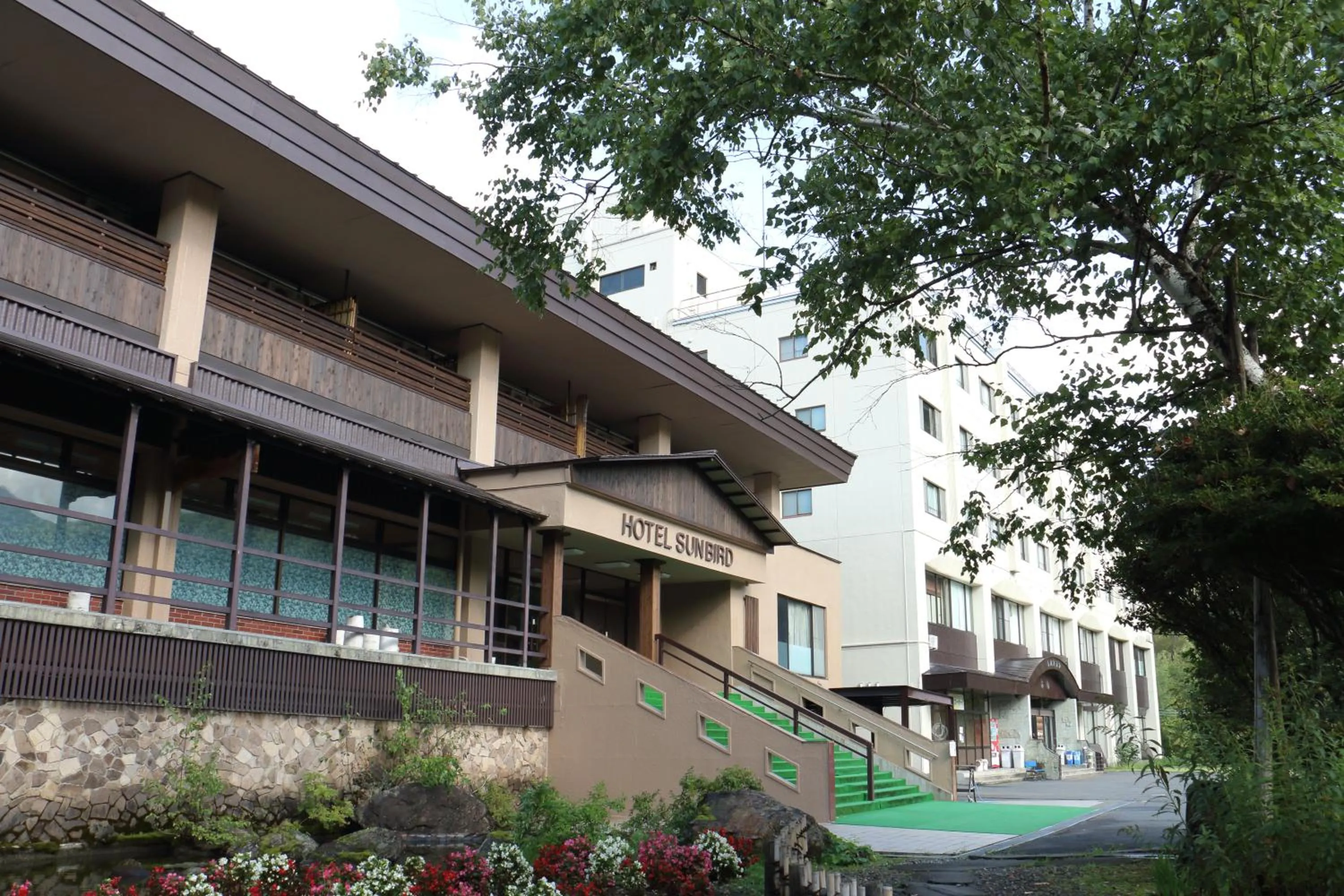 Spring in Hotel Sunbird