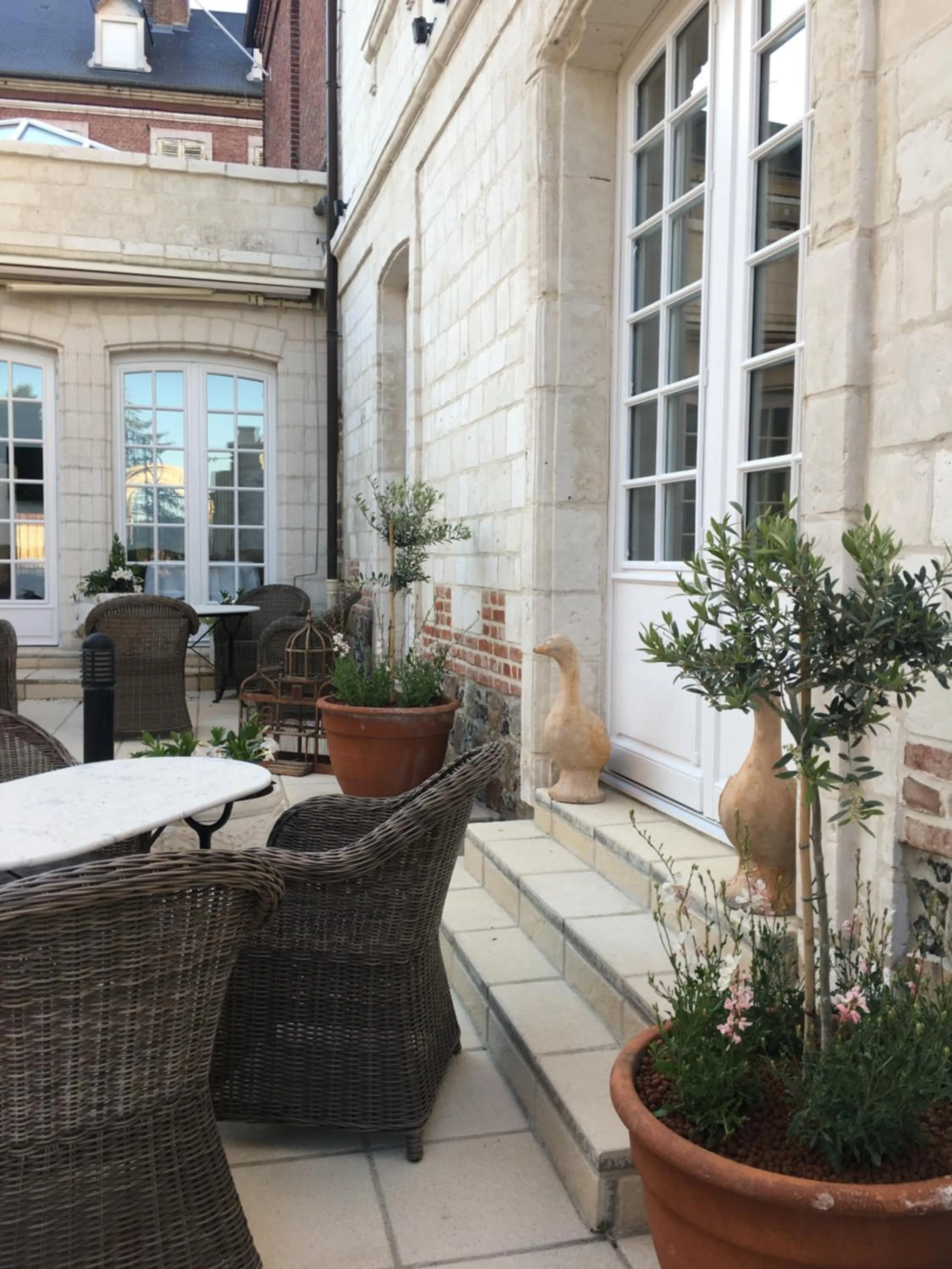 Inner courtyard view in HÔTEL JEAN DE BRUGES