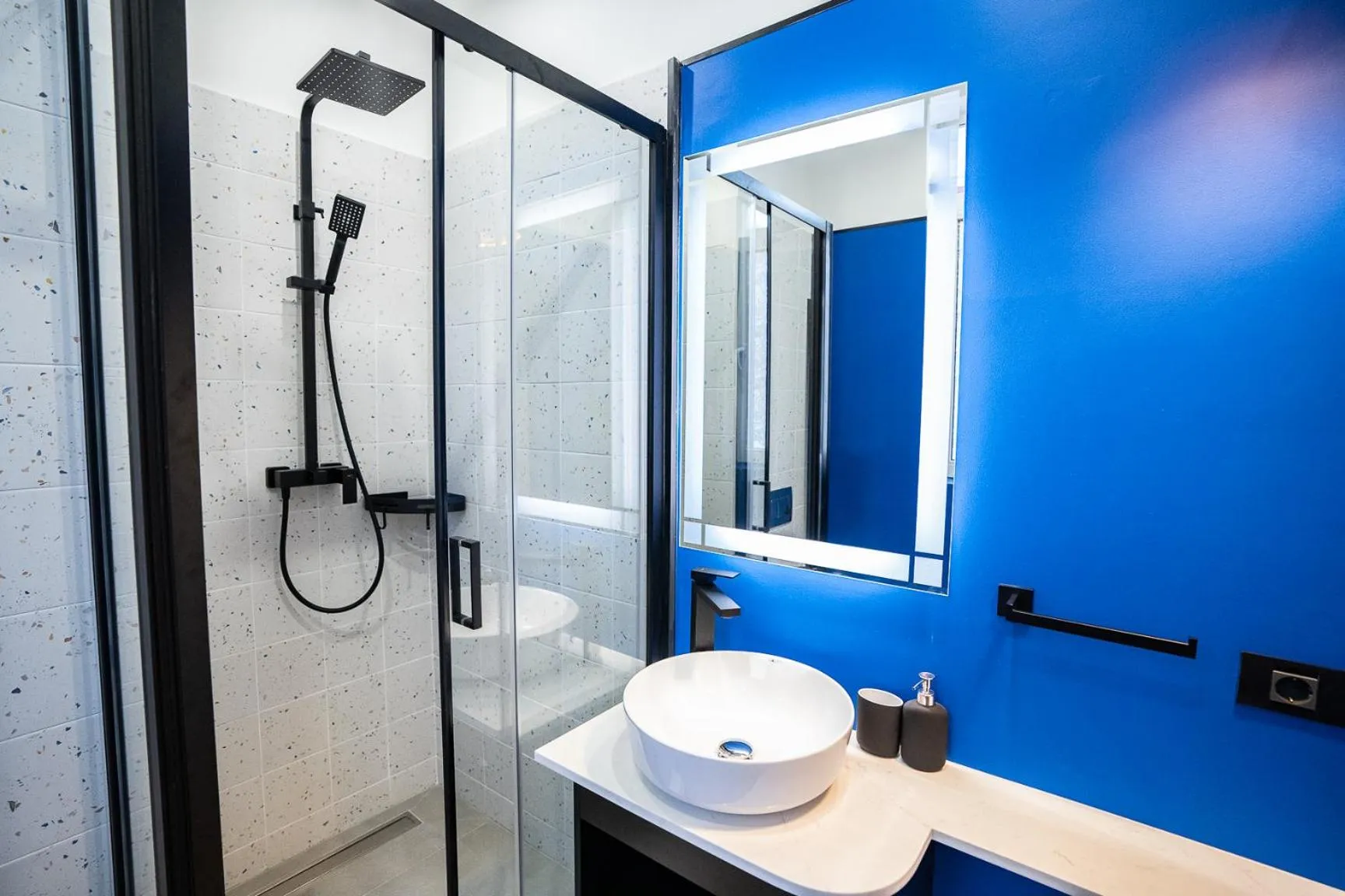 Bathroom in Emil Balaban Luxury Apart-Hotel