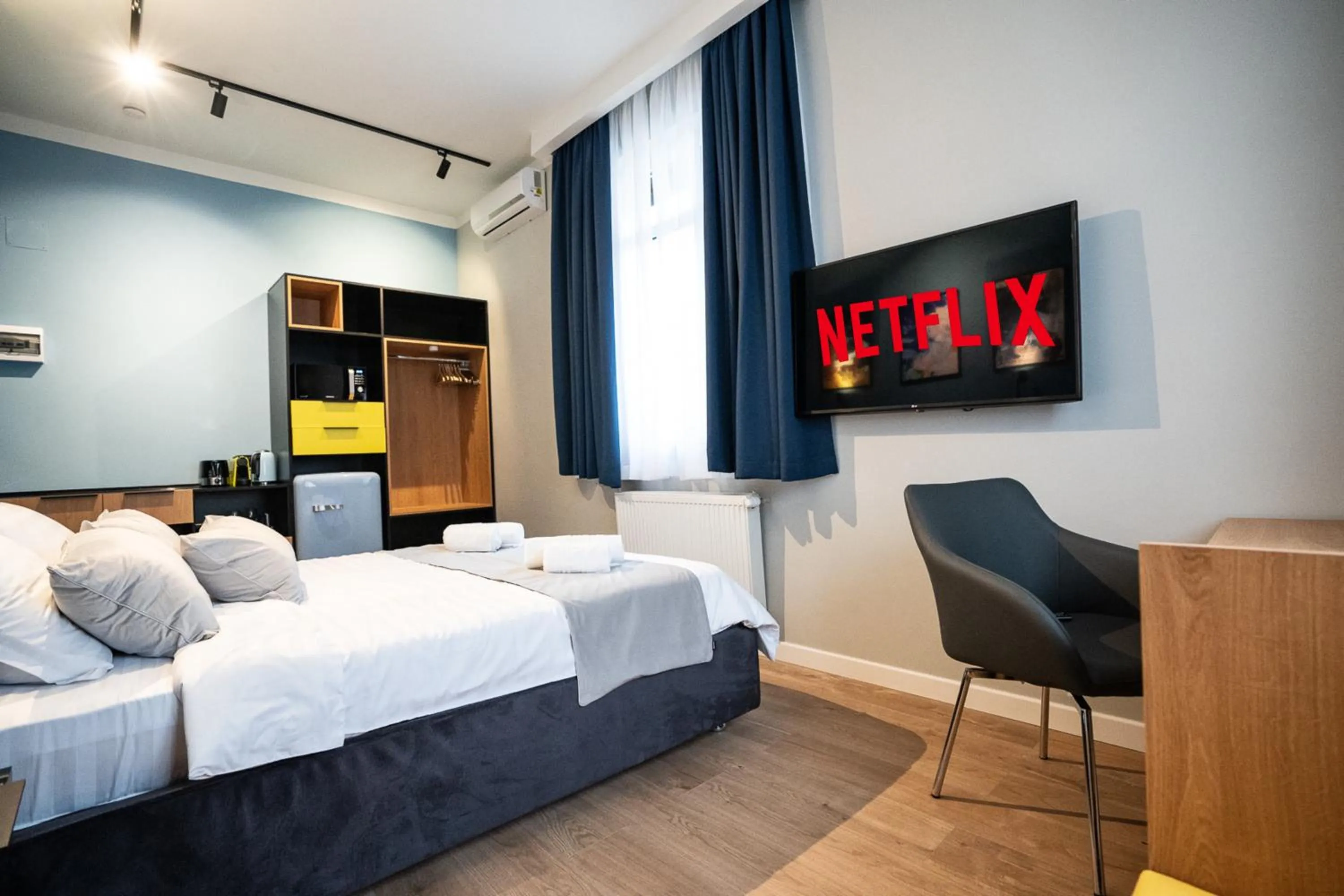 Bedroom, Bed in Emil Balaban Luxury Apart-Hotel