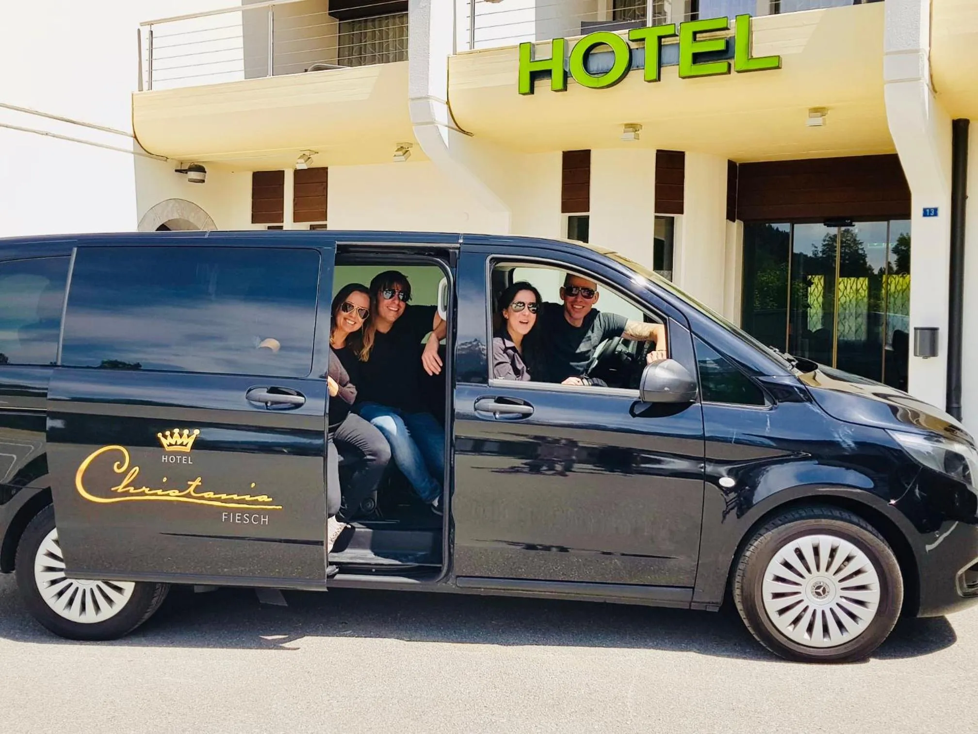 People in CHRIStania