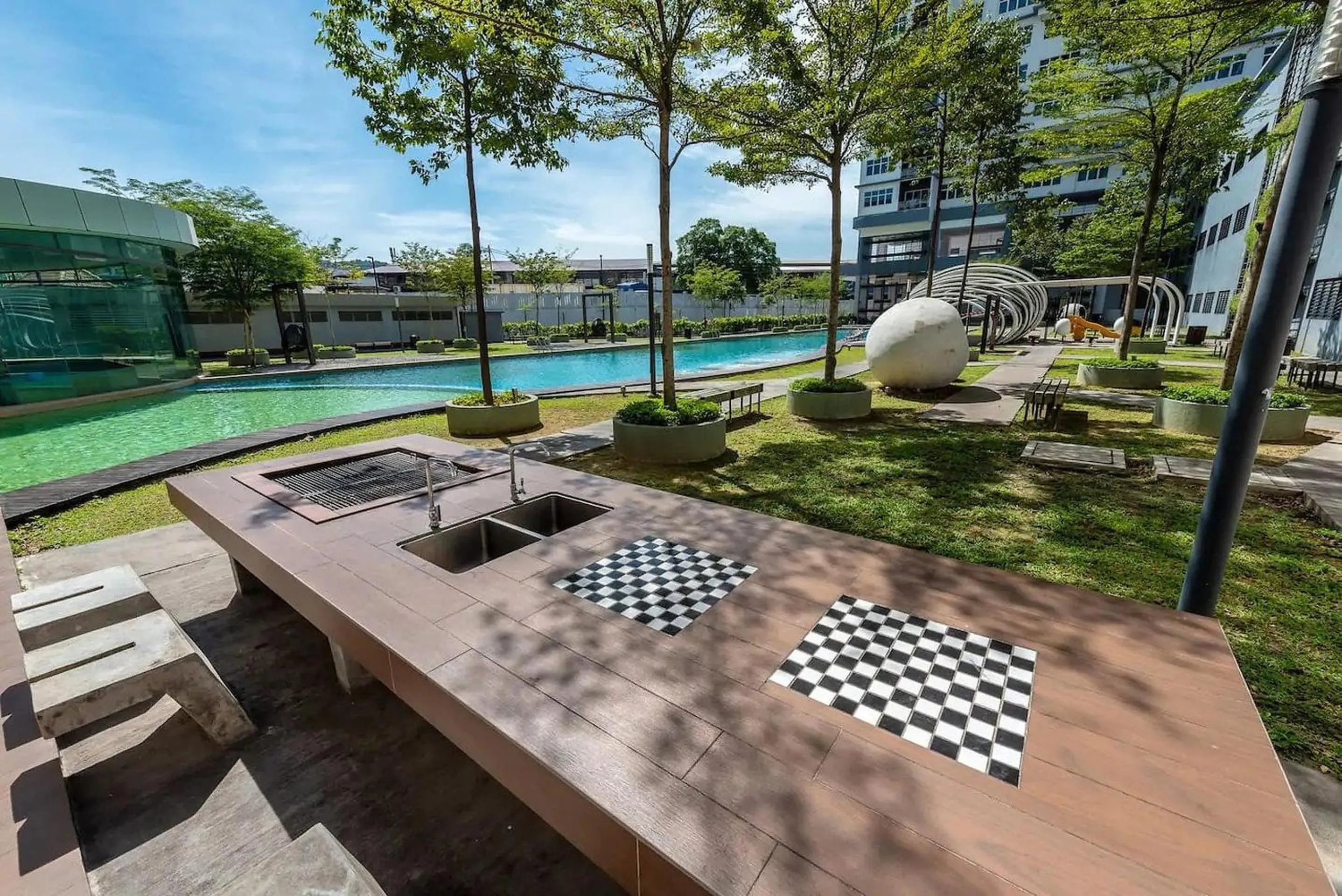 Patio in Puchong Skypod Residence @ Hostay