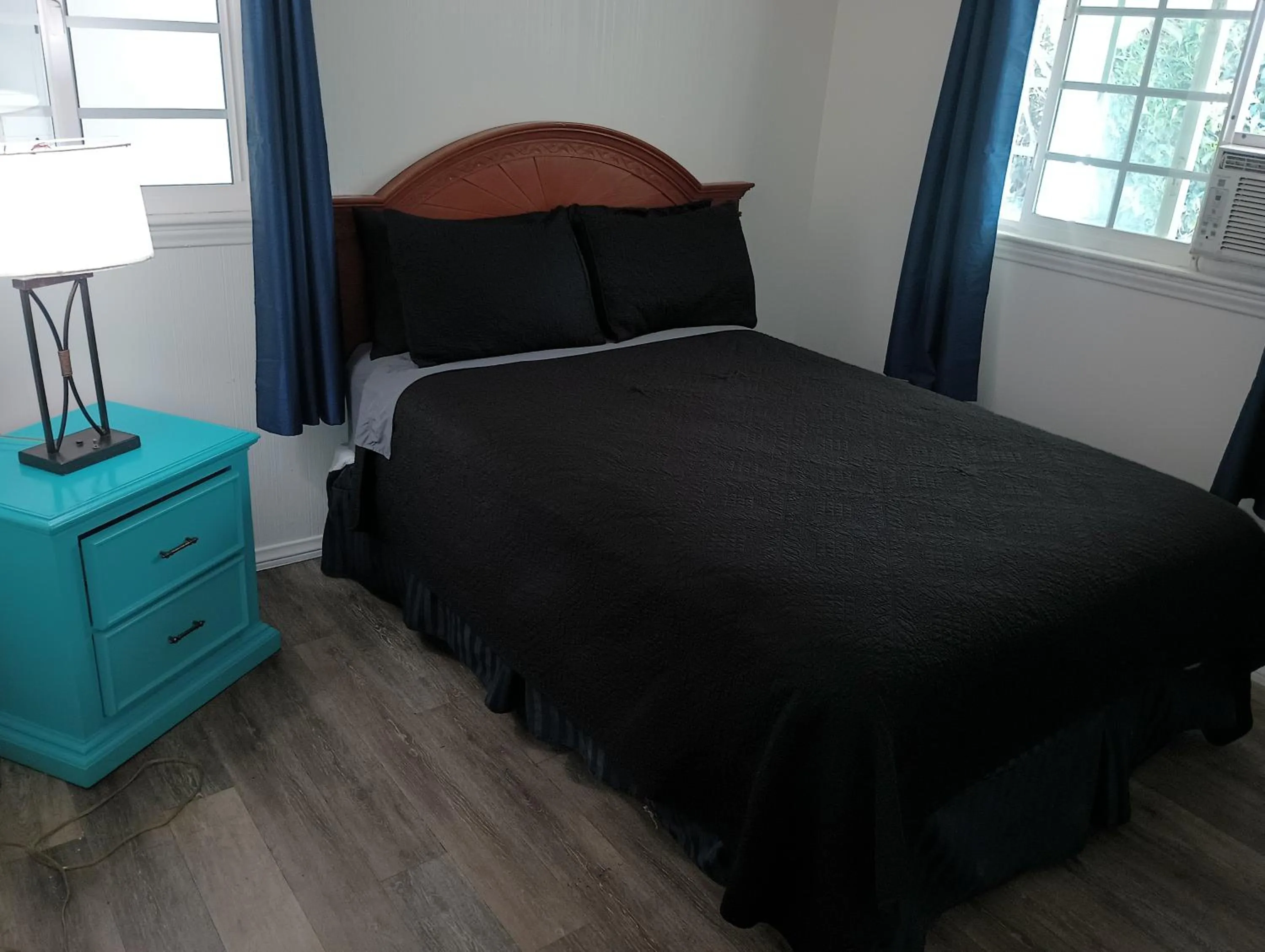 Bedroom, Bed in Oceana Boutique Hotel