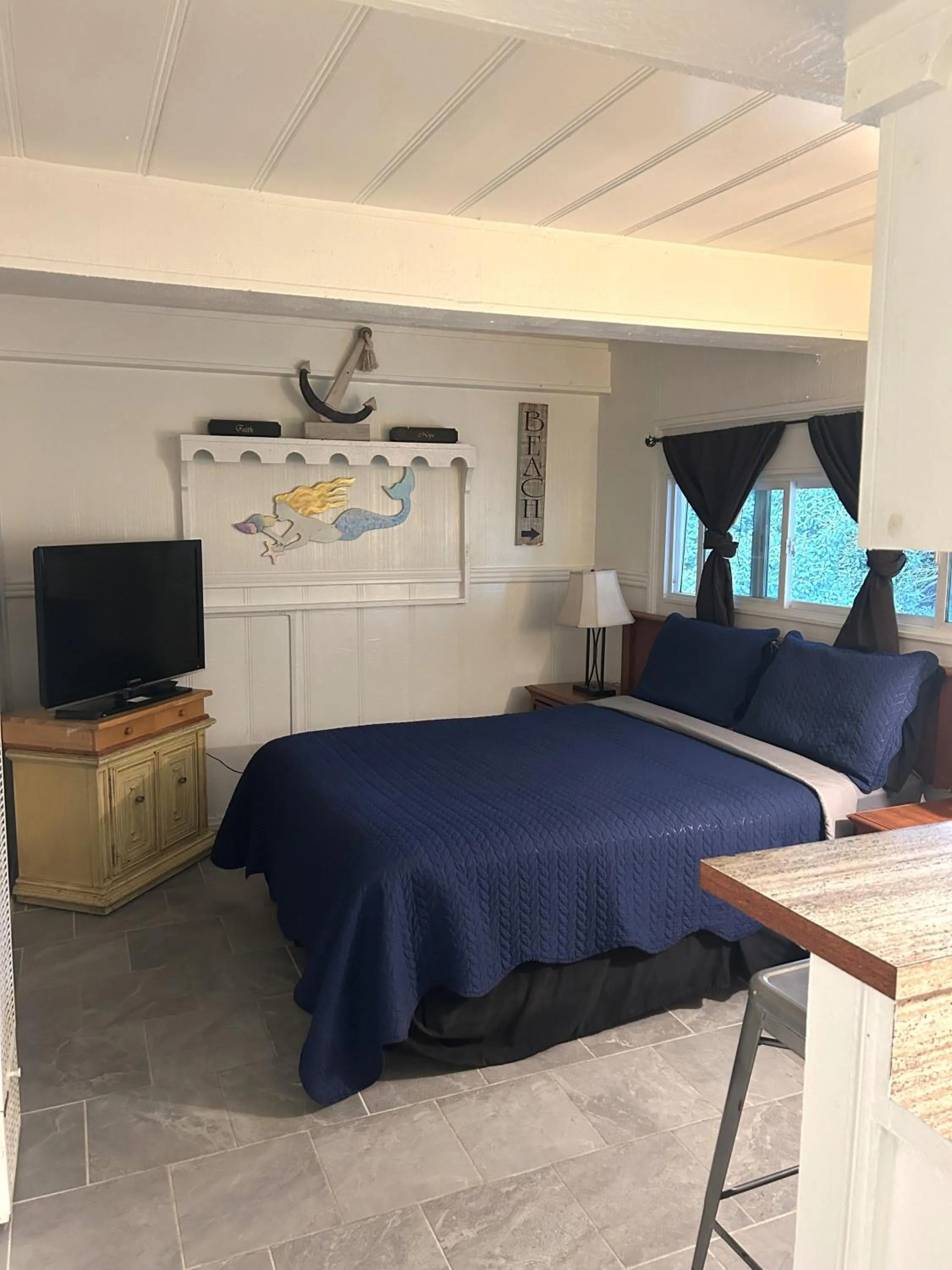 Bedroom, Bed in Oceana Boutique Hotel