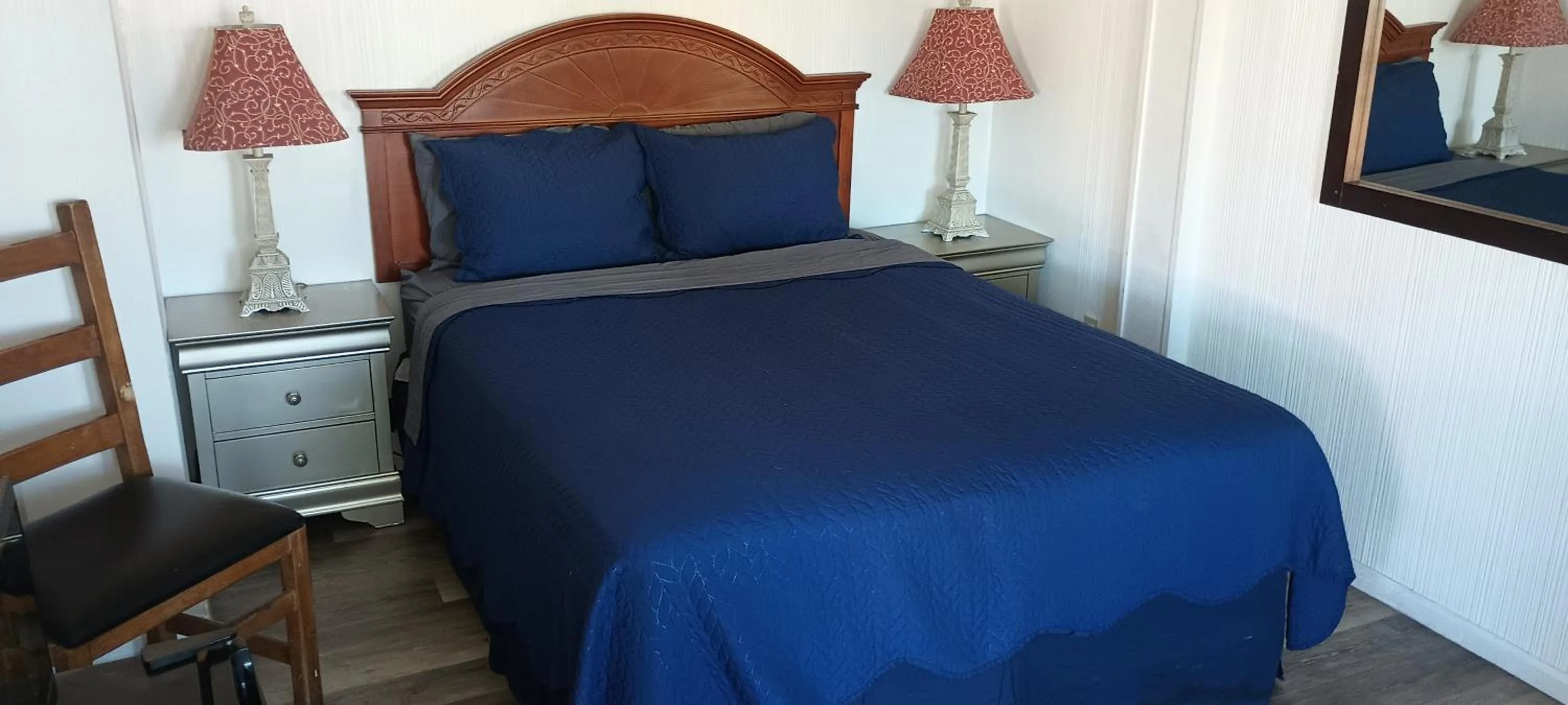 Bedroom, Bed in Oceana Boutique Hotel