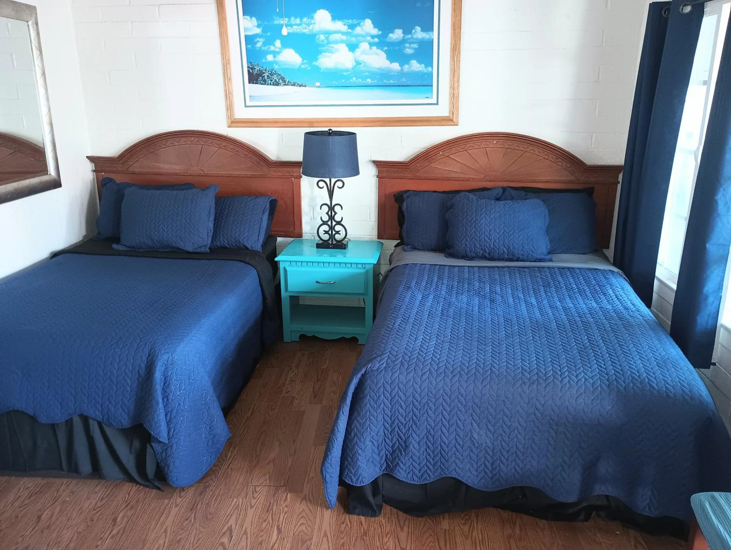 Bedroom, Bed in Oceana Boutique Hotel