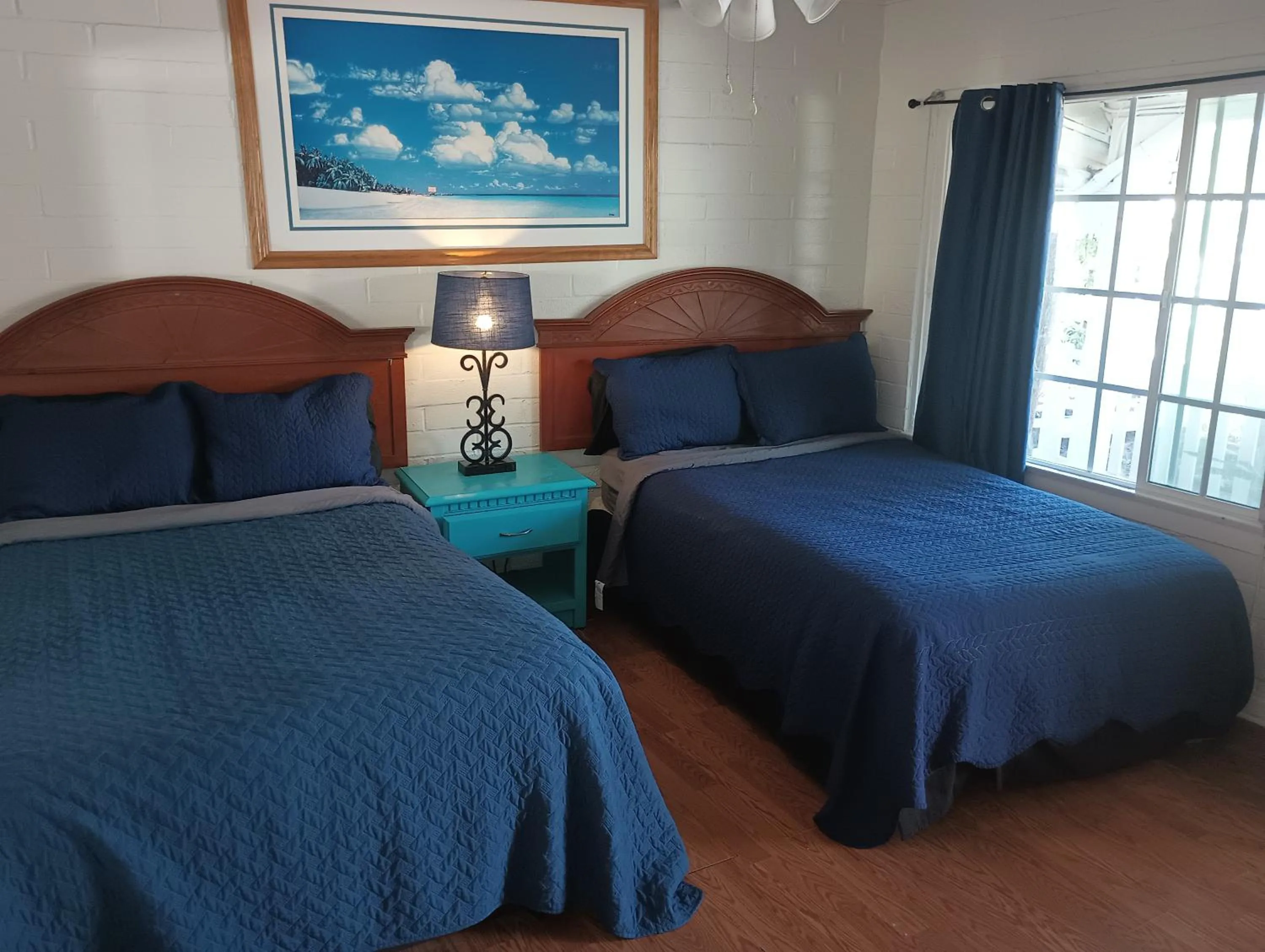 Bedroom, Bed in Oceana Boutique Hotel