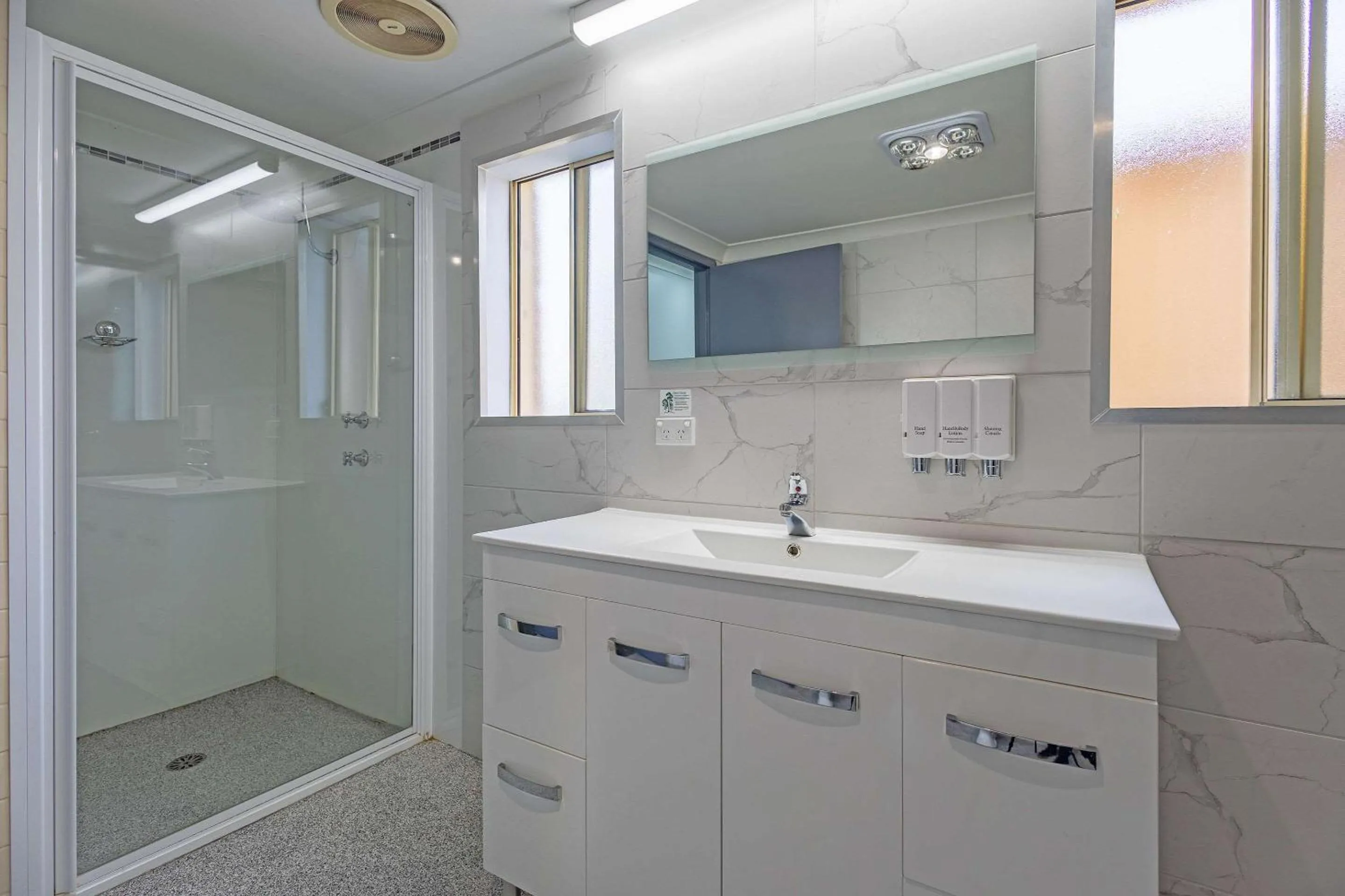 Bedroom in Shearing Shed Motor Inn