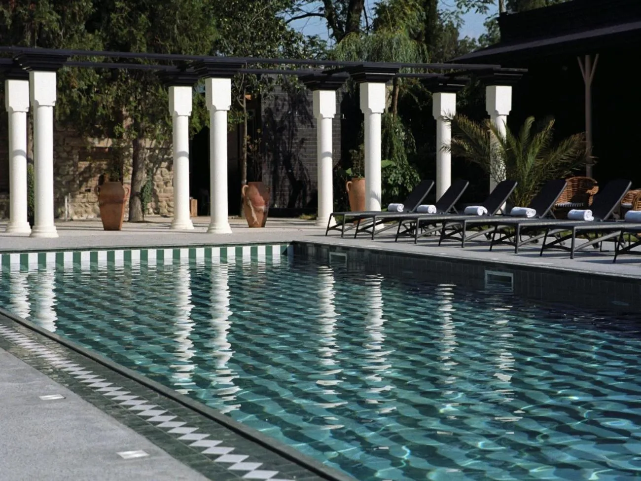 Swimming pool in Esquisse Design Hotel