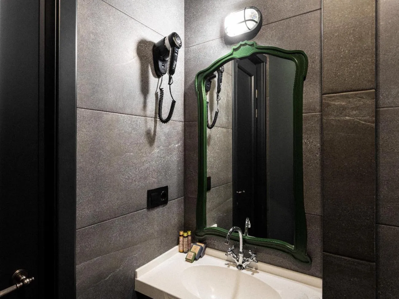 Bathroom in Esquisse Design Hotel