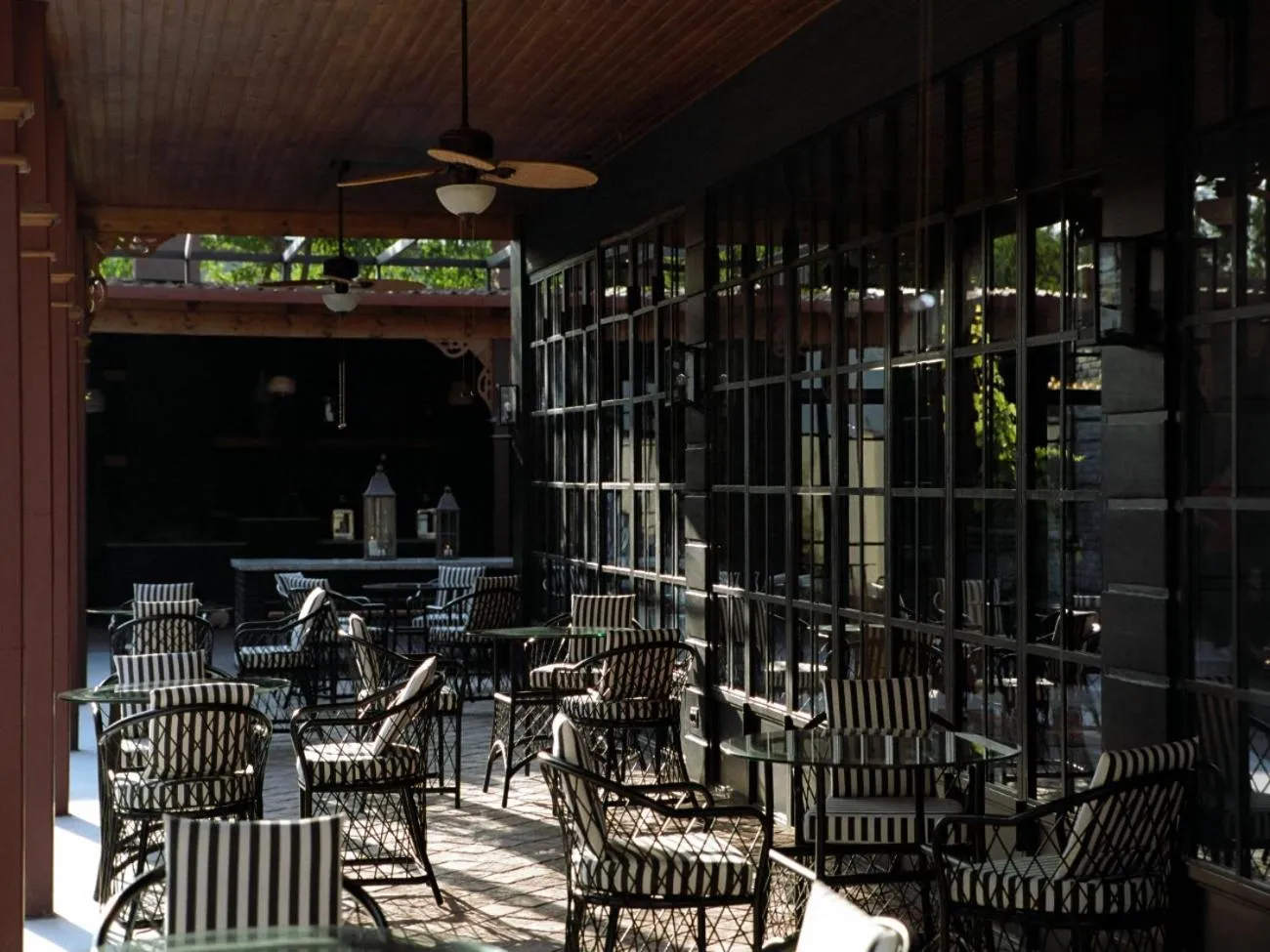 Restaurant/places to eat in Esquisse Design Hotel