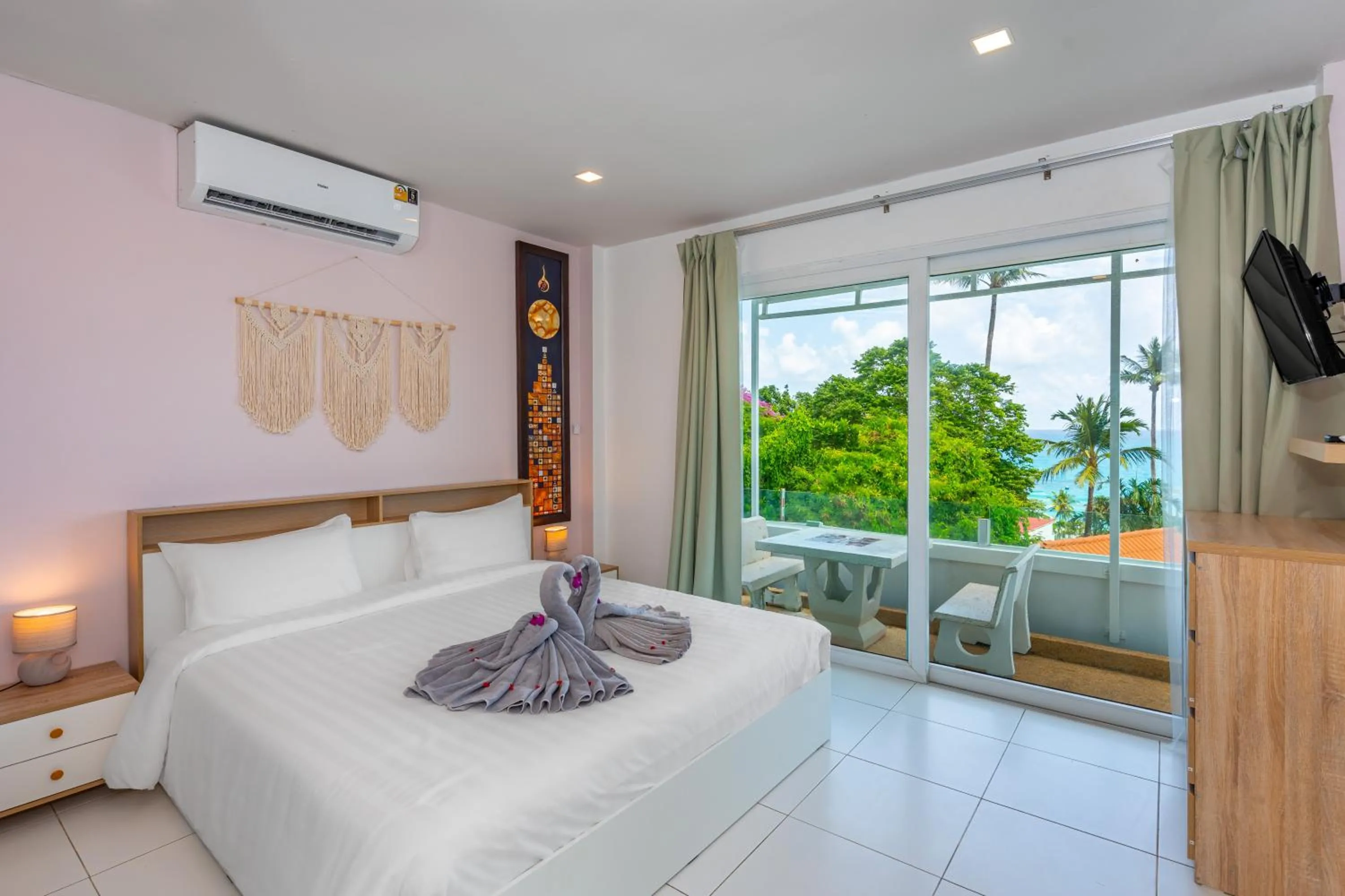 Bedroom, Bed in Kata Hill Sea View Hotel