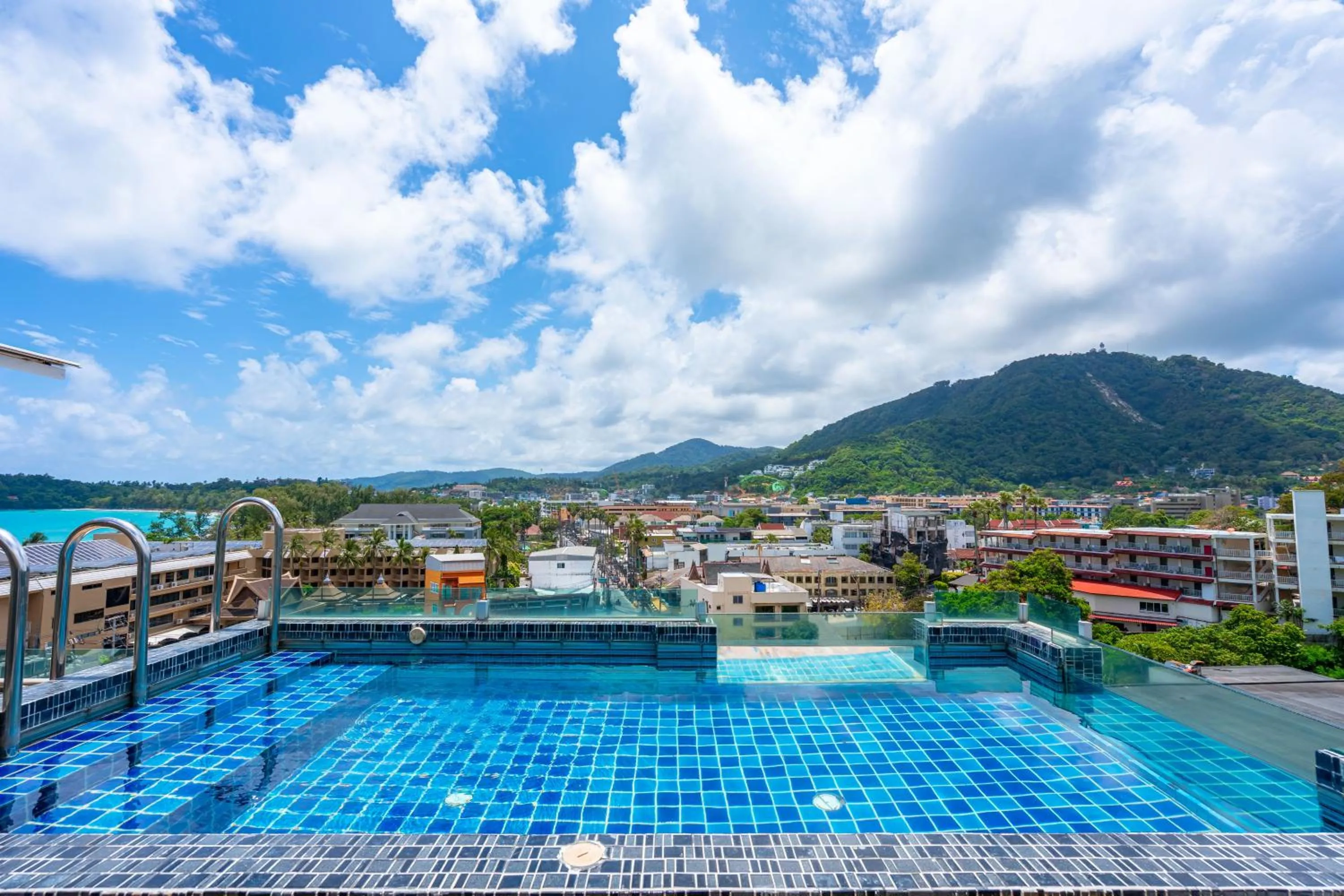 Mountain view in Kata Hill Sea View Hotel