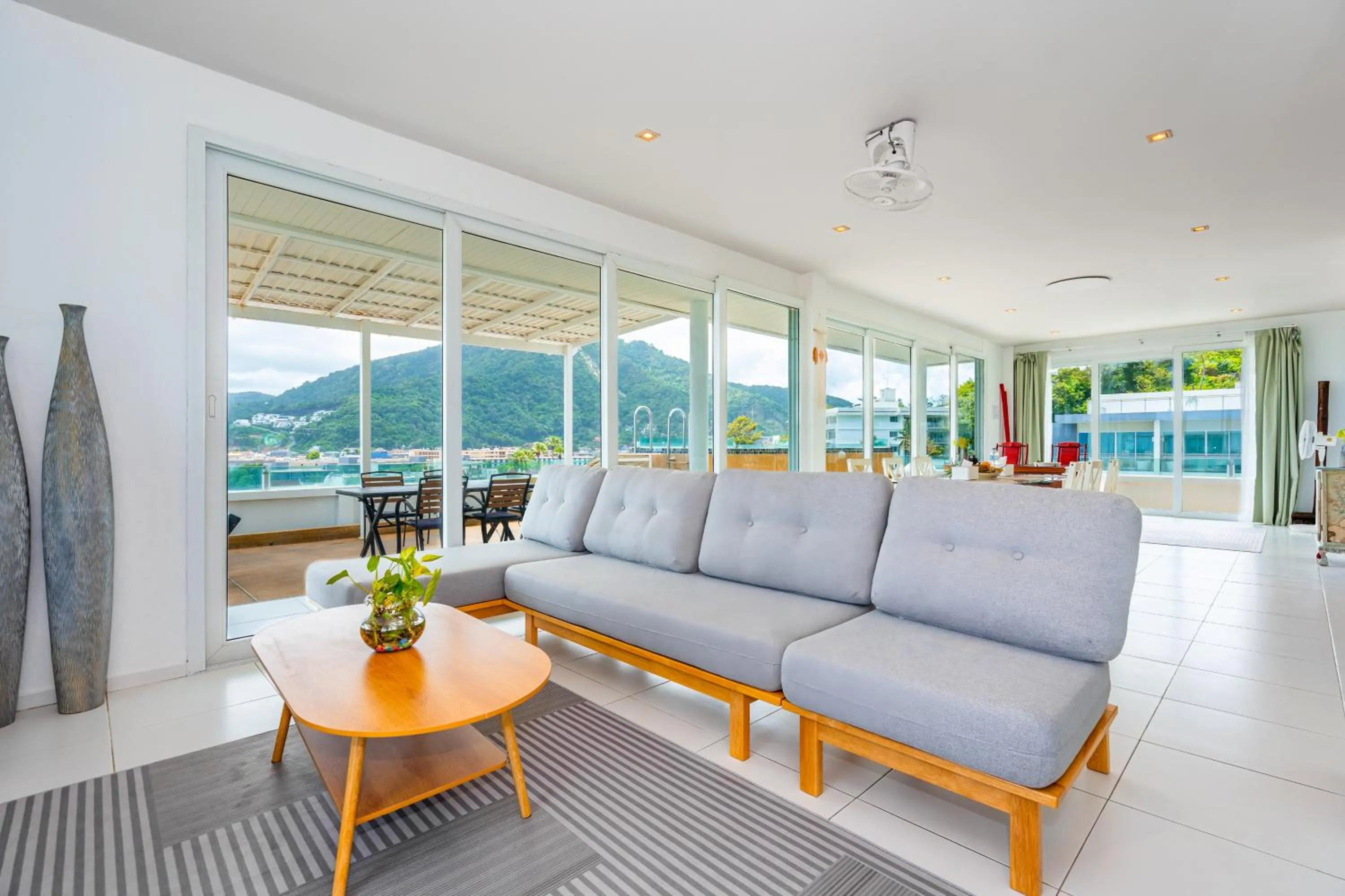 Living room in Kata Hill Sea View Hotel