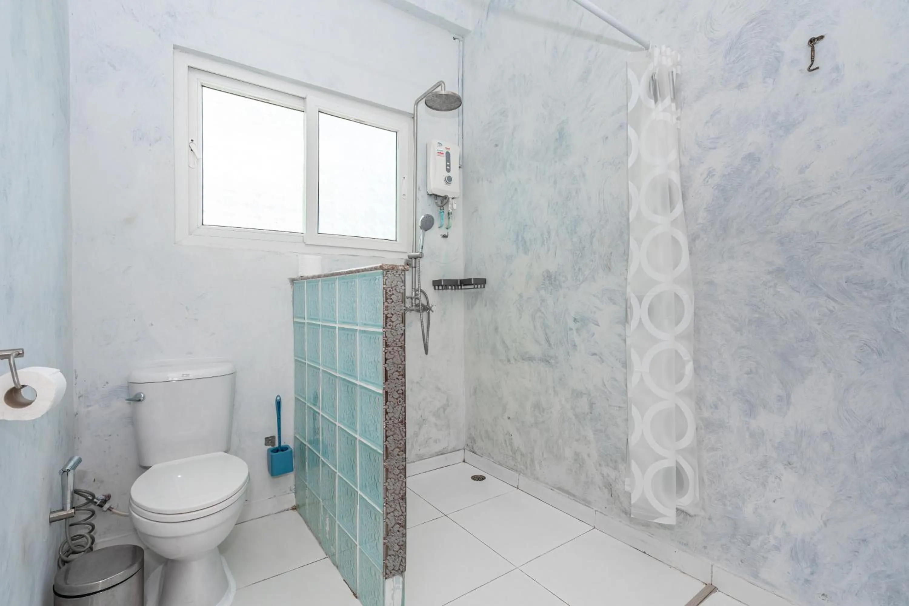 Bathroom in Kata Hill Sea View Hotel