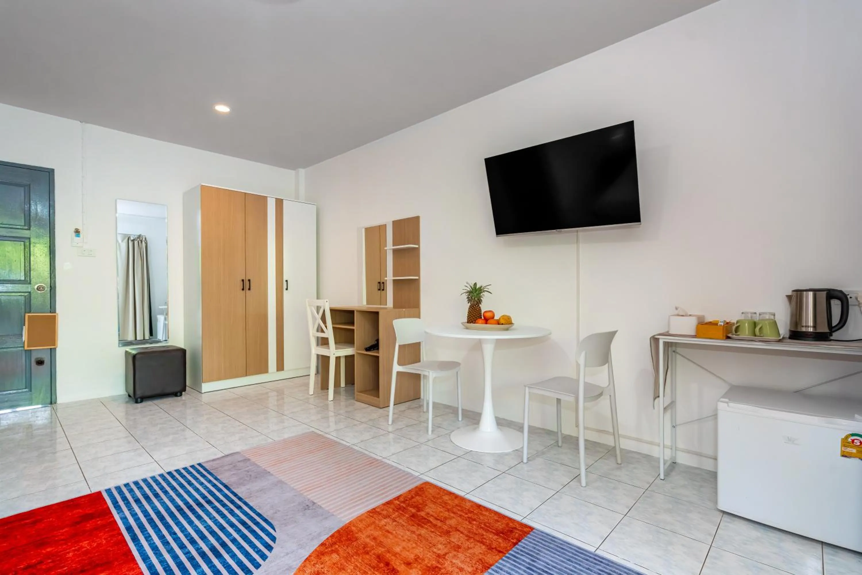 Bedroom in Kata Hill Sea View Hotel