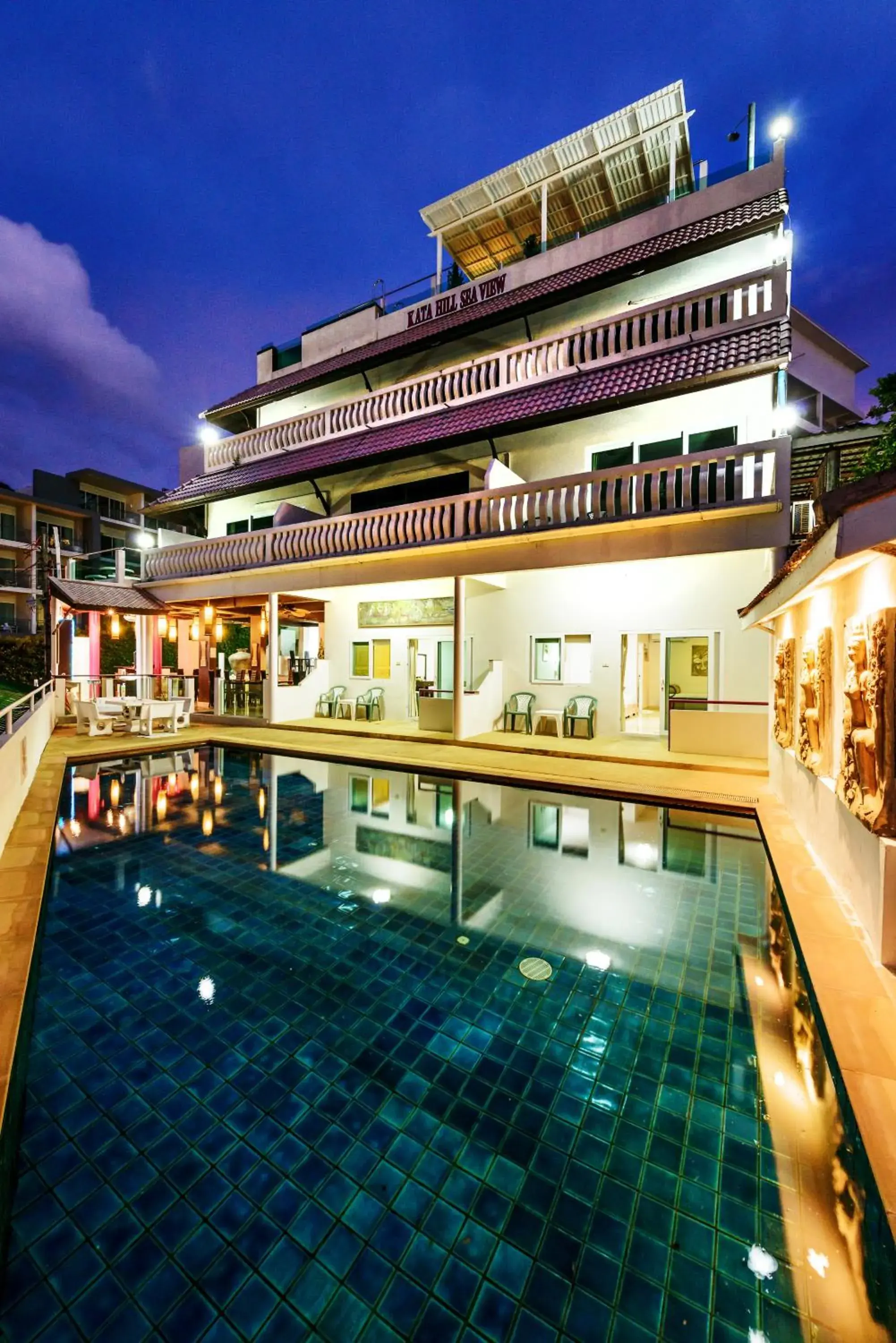 Swimming pool in Kata Hill Sea View Hotel Swimming pool in Kata Hill Sea View Hotel