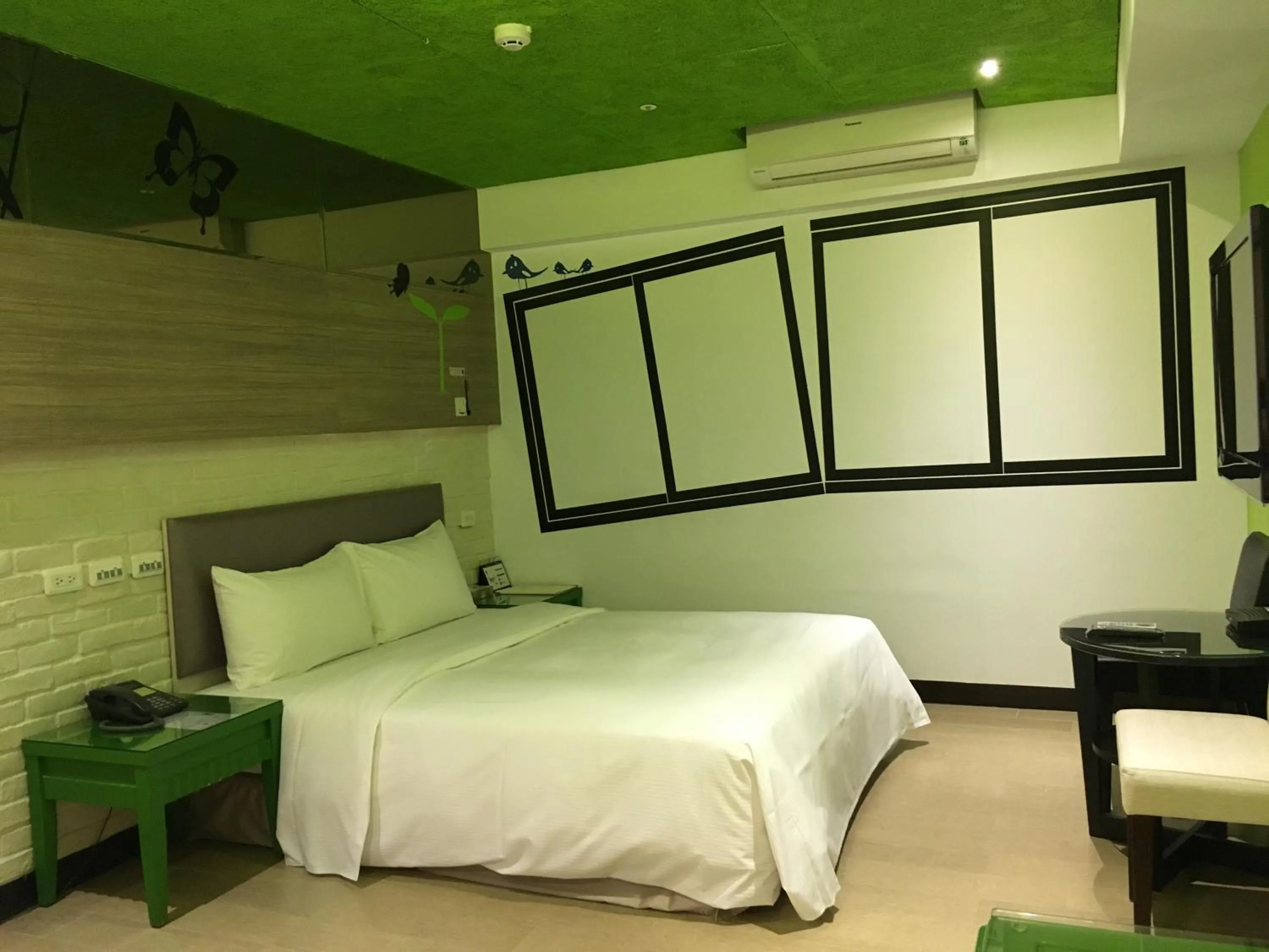 Bed in R8 Eco Hotel