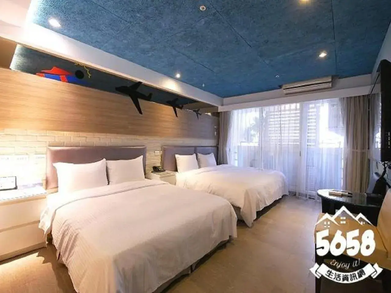 Bed in R8 Eco Hotel