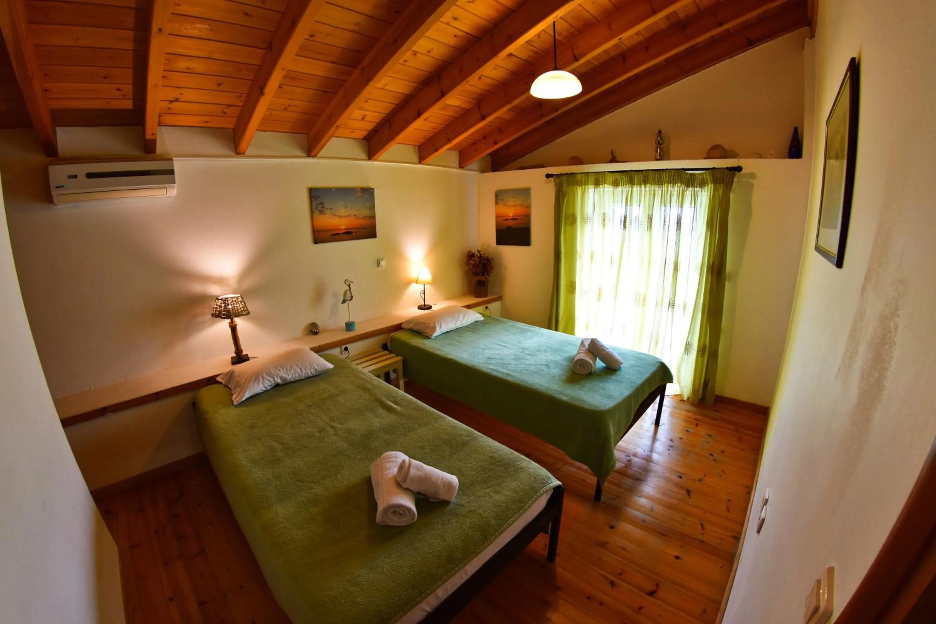 Photo of the whole room, Bed in Delfini Resort