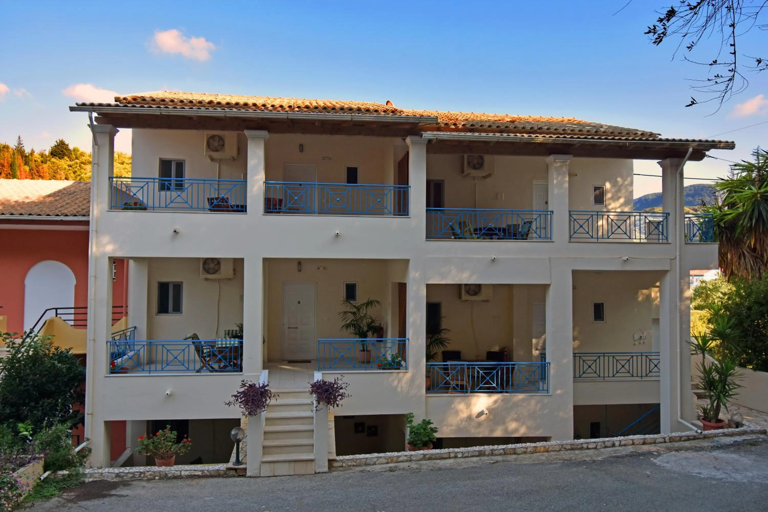 Property building in Delfini Resort