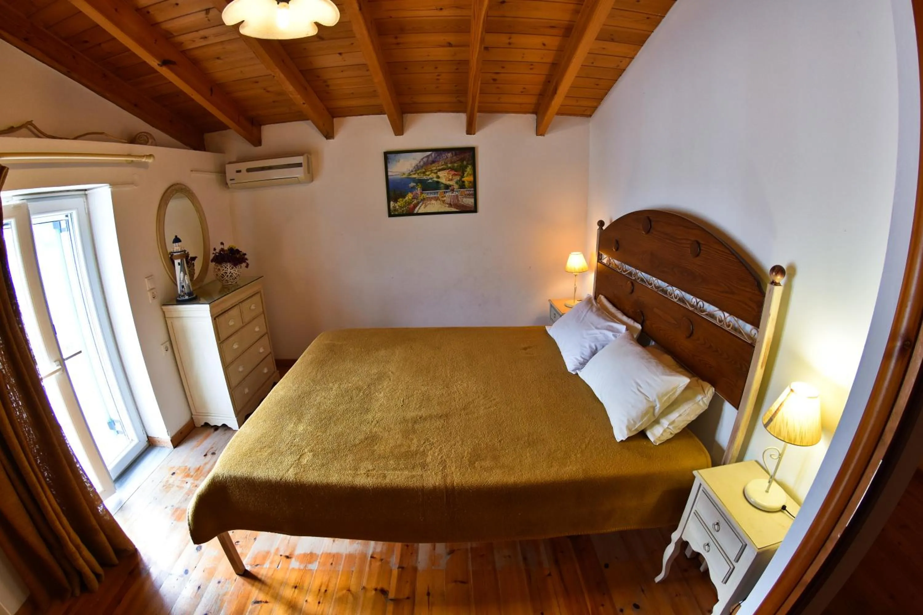 Photo of the whole room, Bed in Delfini Resort