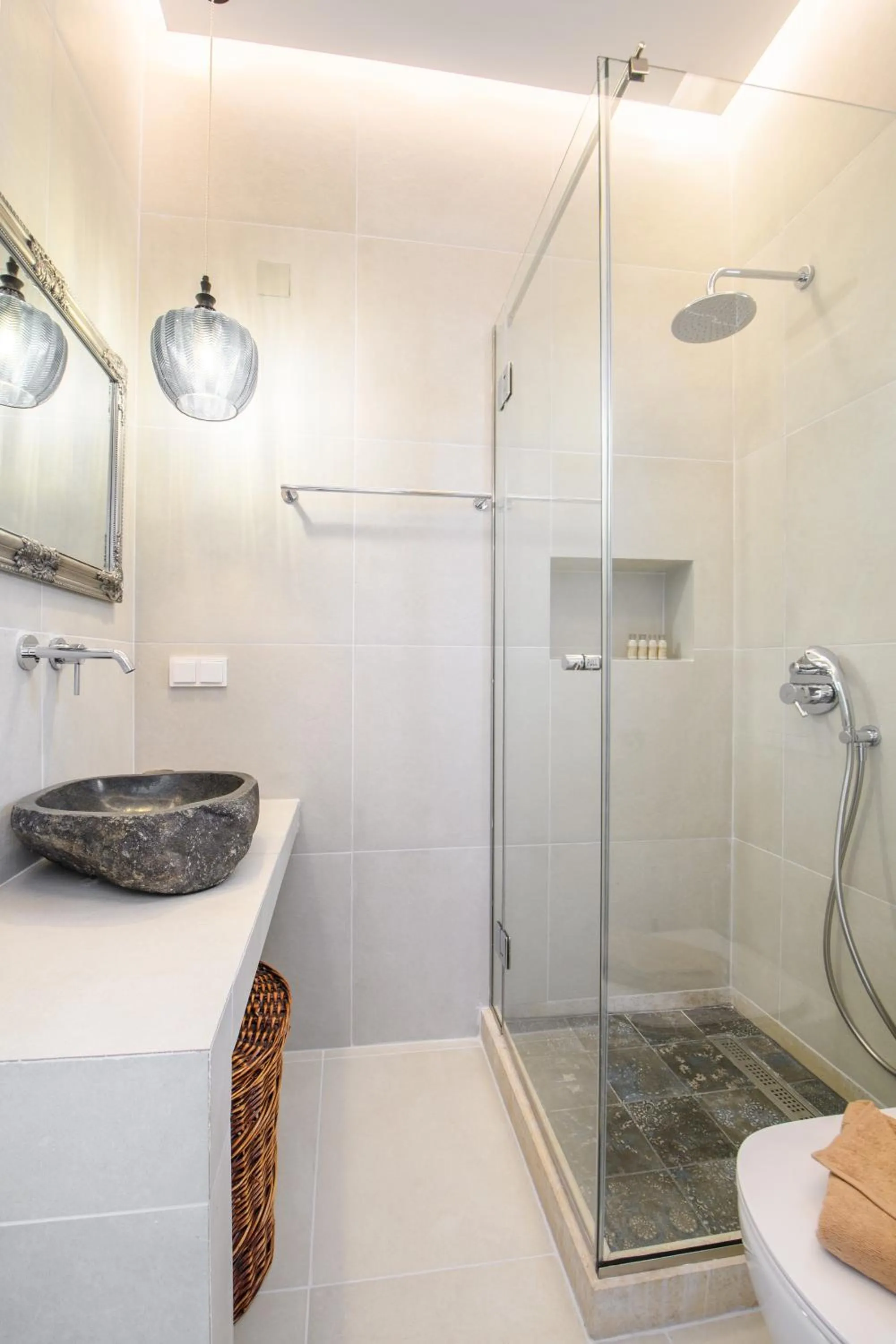 Shower in Delfini Resort