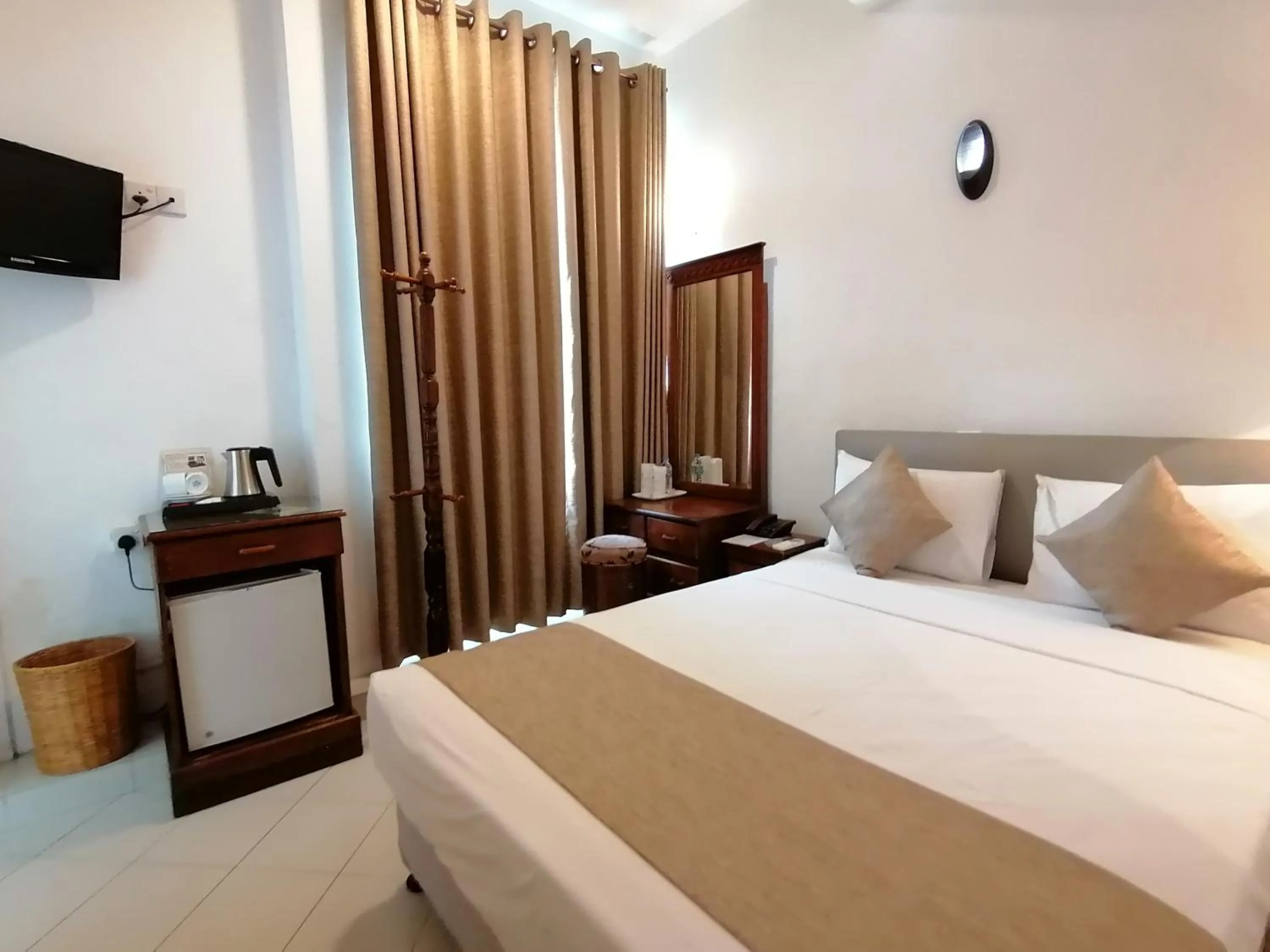 Bed in The Royal Mall