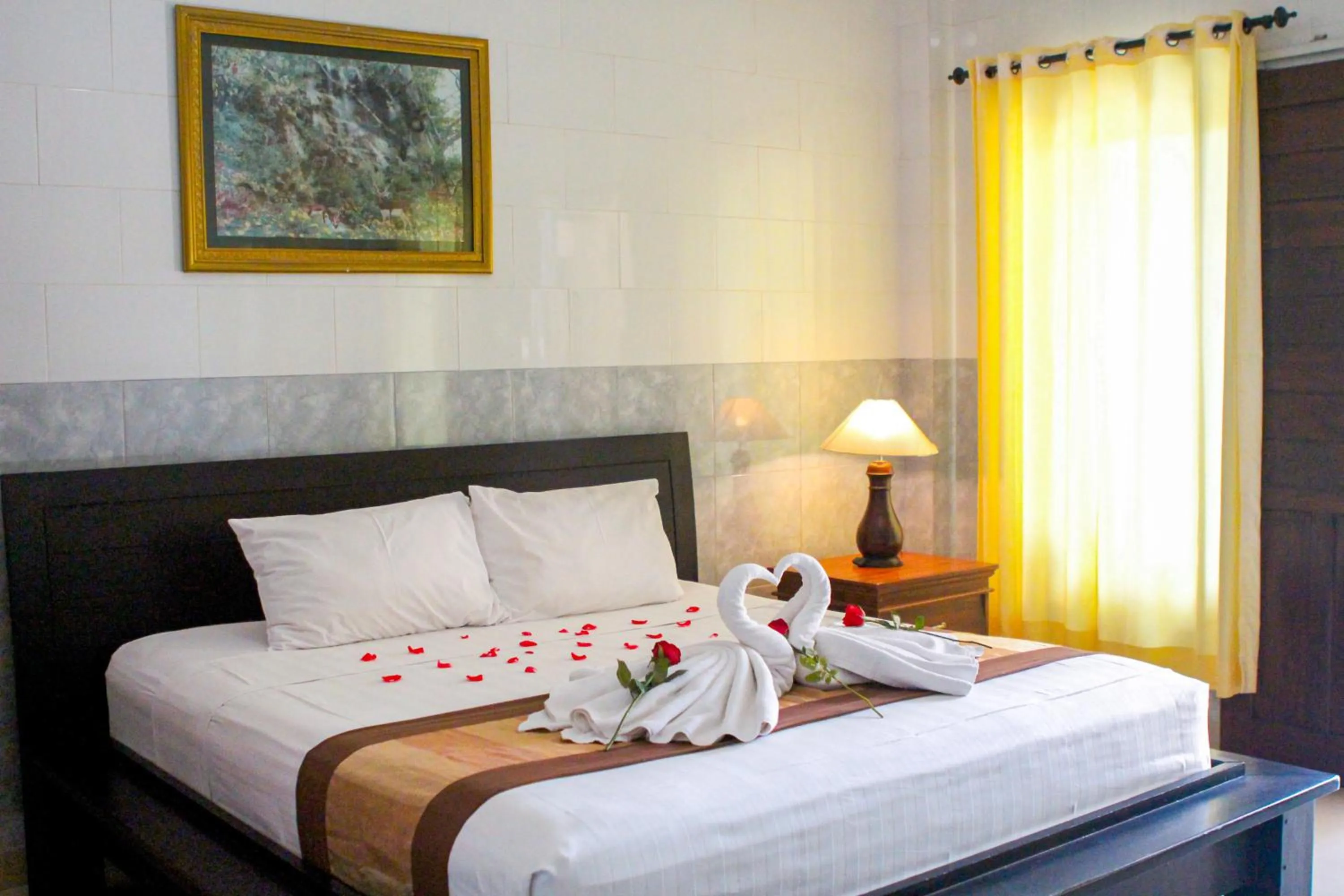 Decorative detail, Bed in Putu Guest House 2