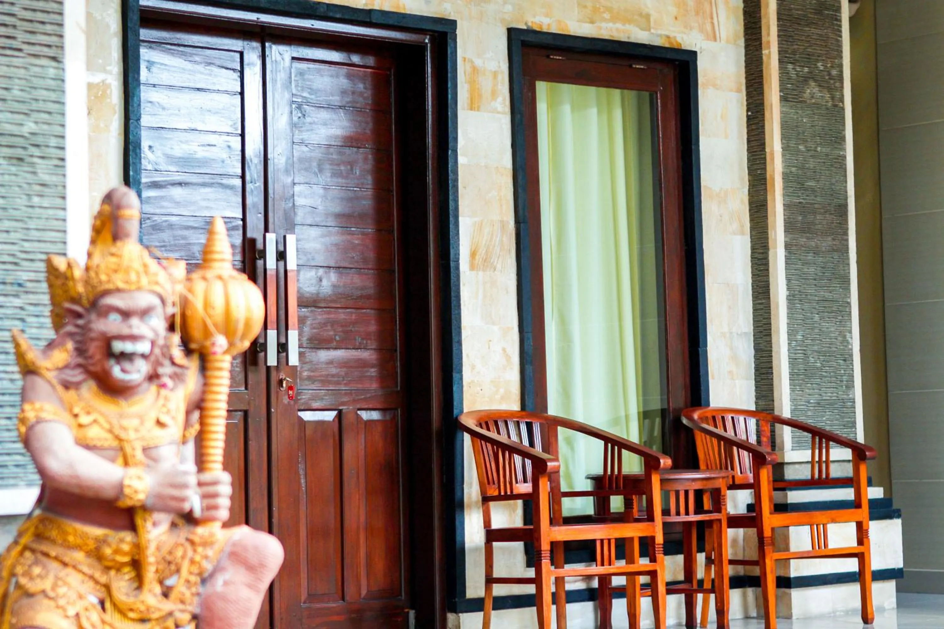 Balcony/Terrace in Putu Guest House 2