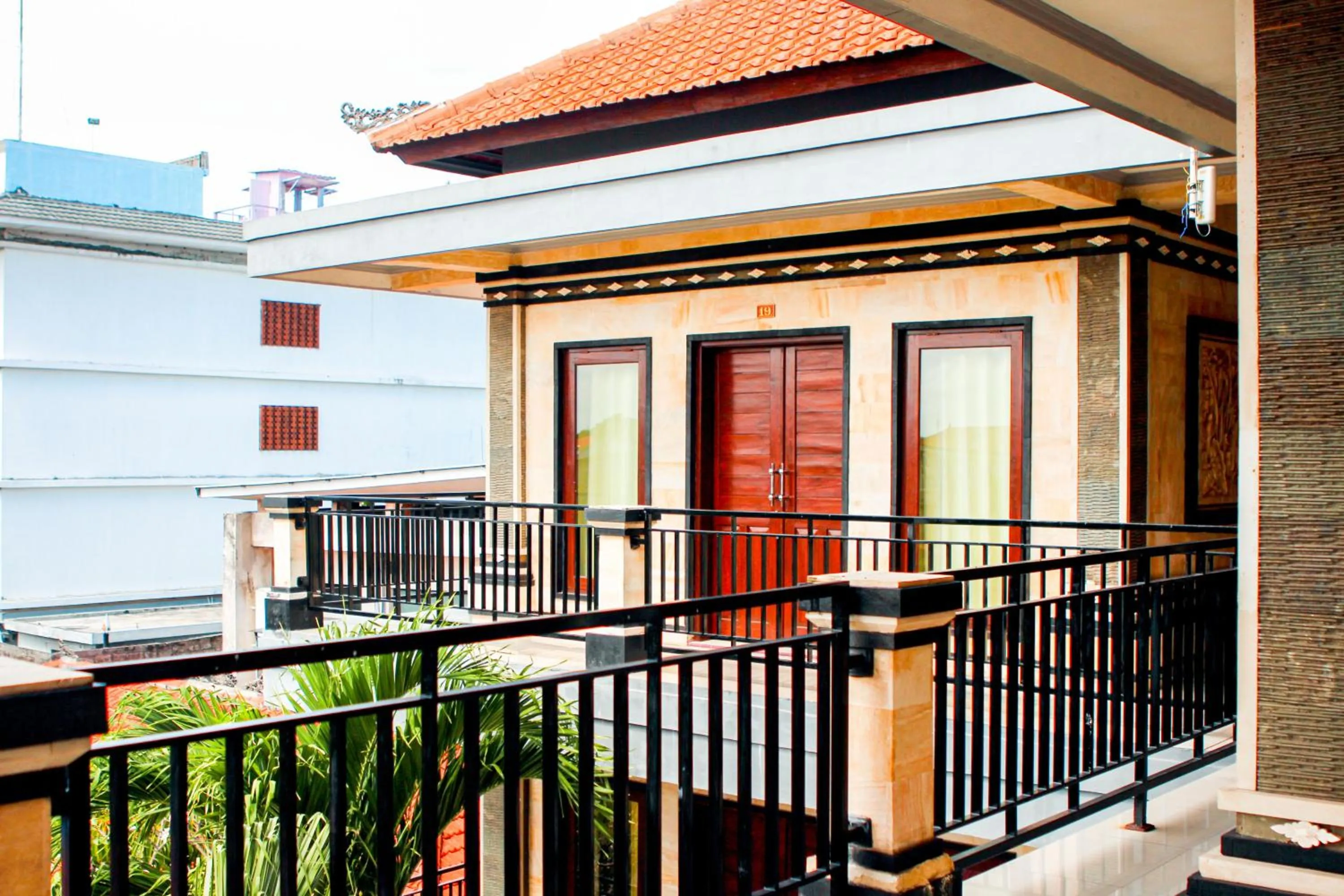 Property building in Putu Guest House 2