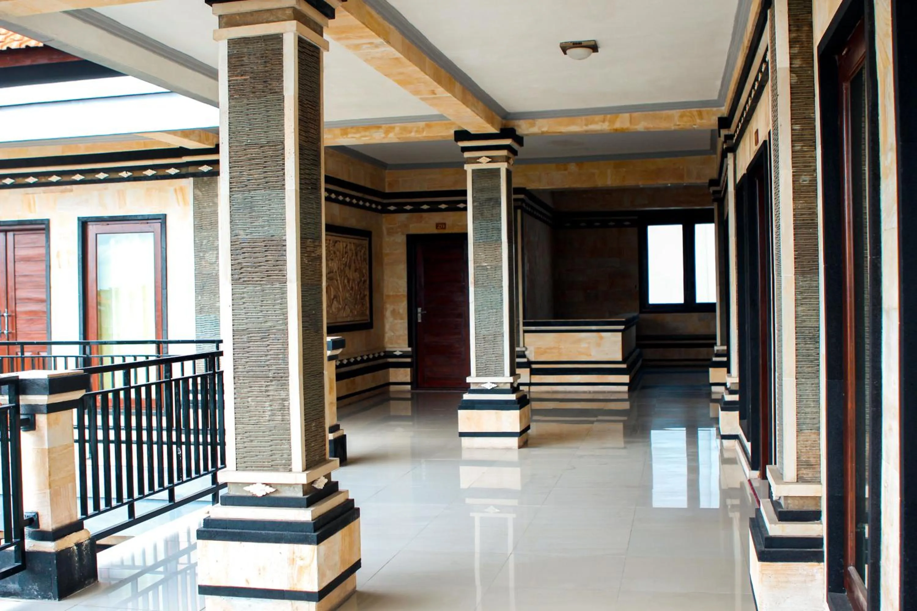 Property building in Putu Guest House 2