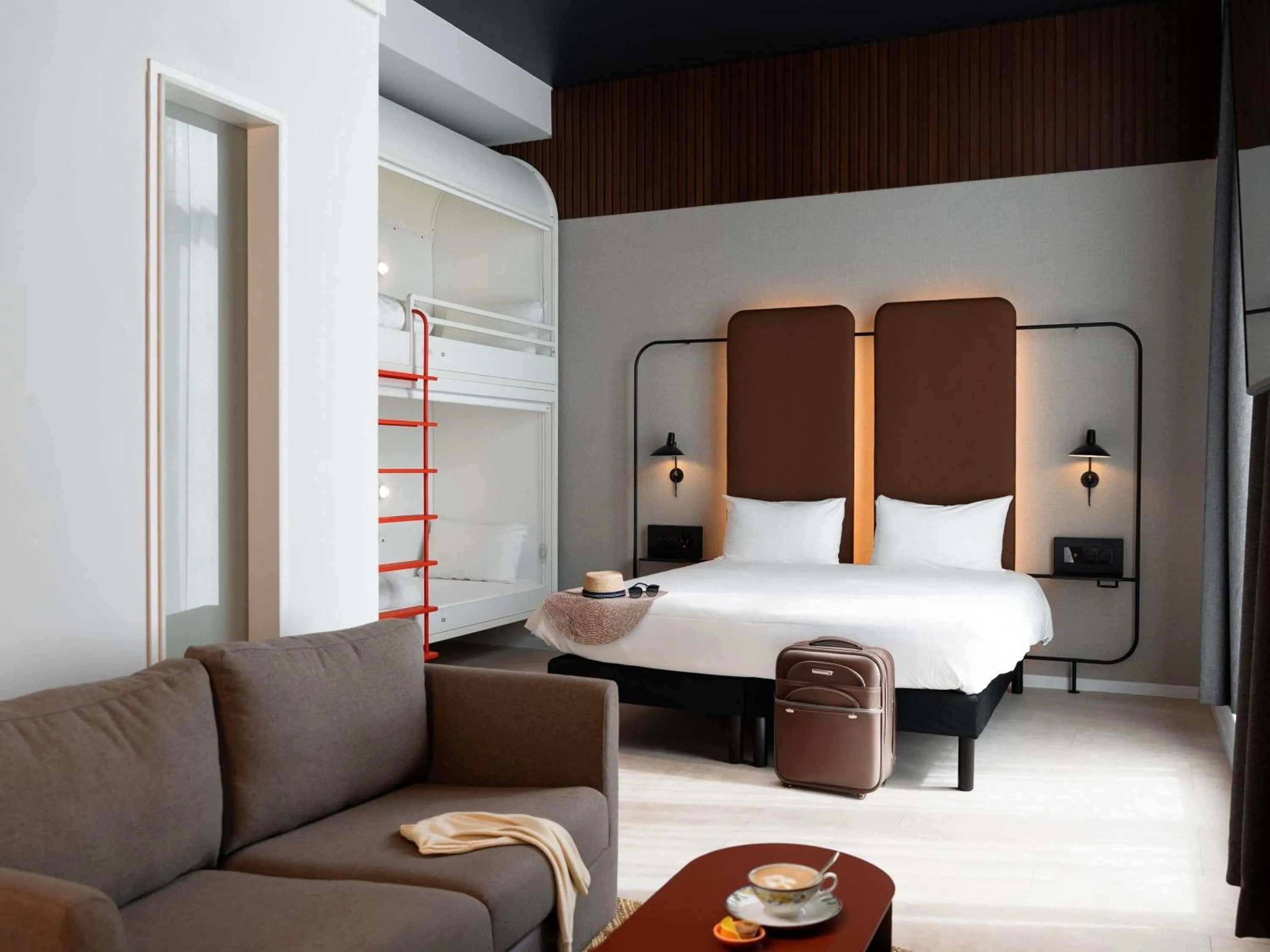 Bedroom, Bed in You Hotel Deauville - Handwritten Collection