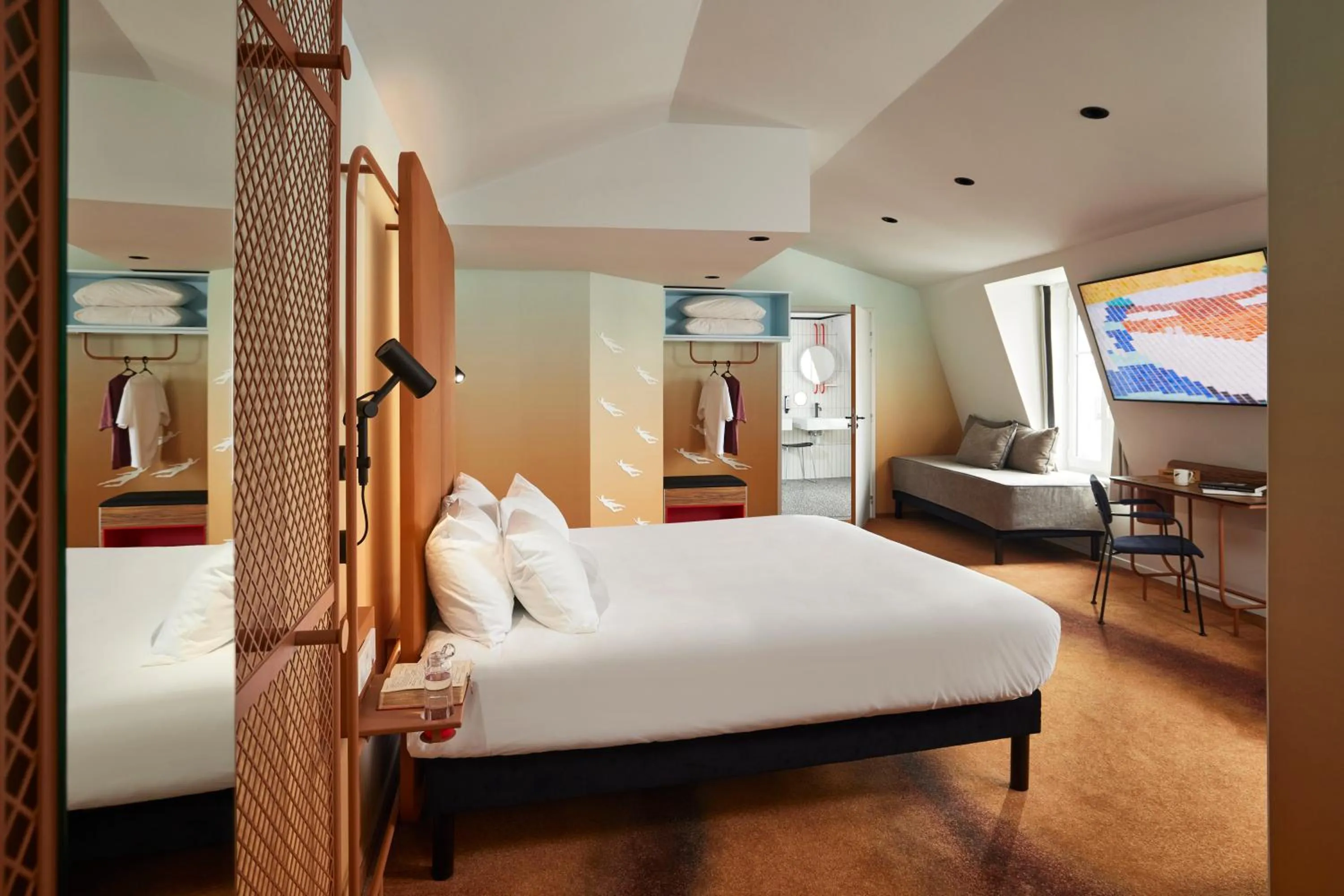 Bed in You Hotel Deauville - Handwritten Collection