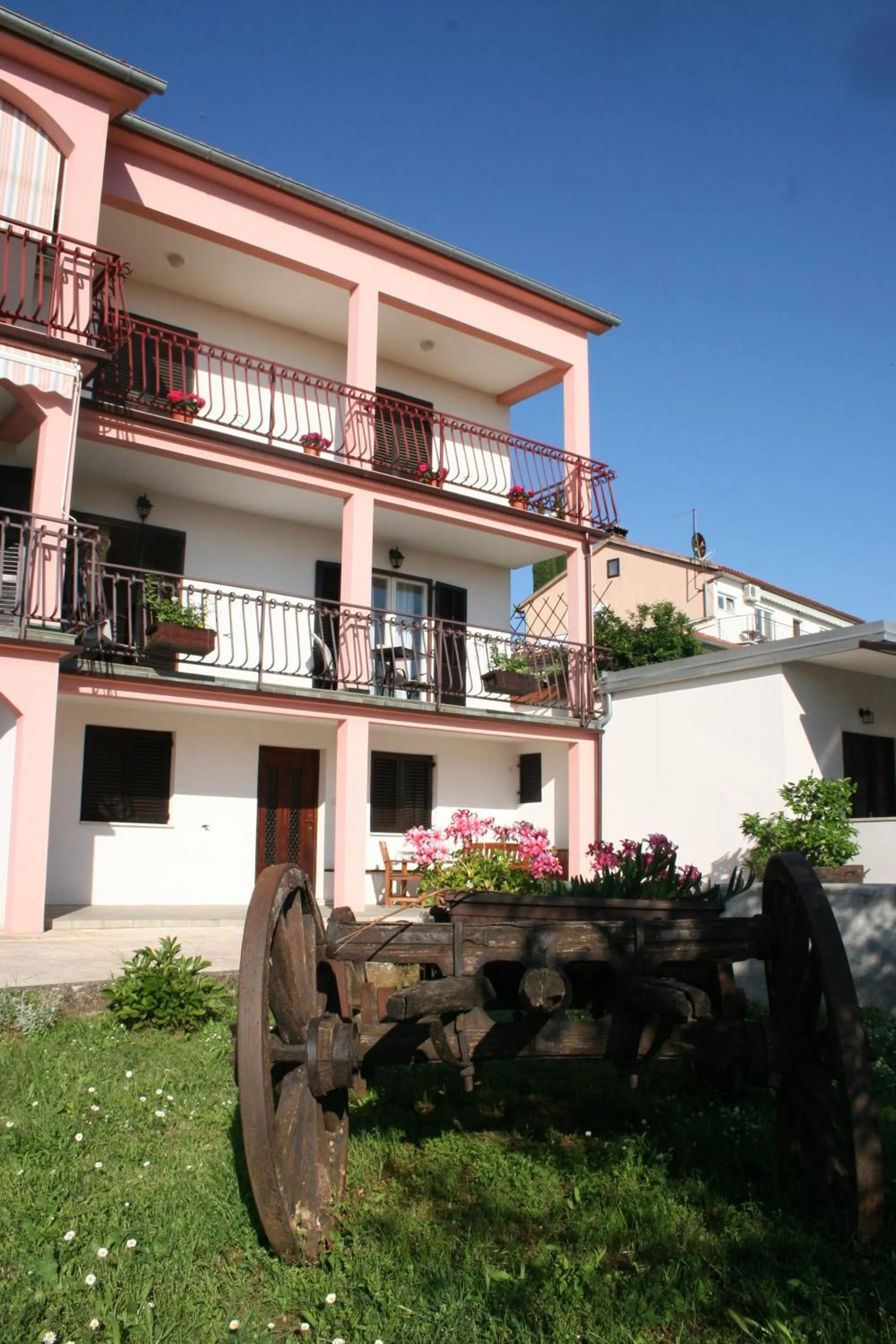 Guest House Zohil