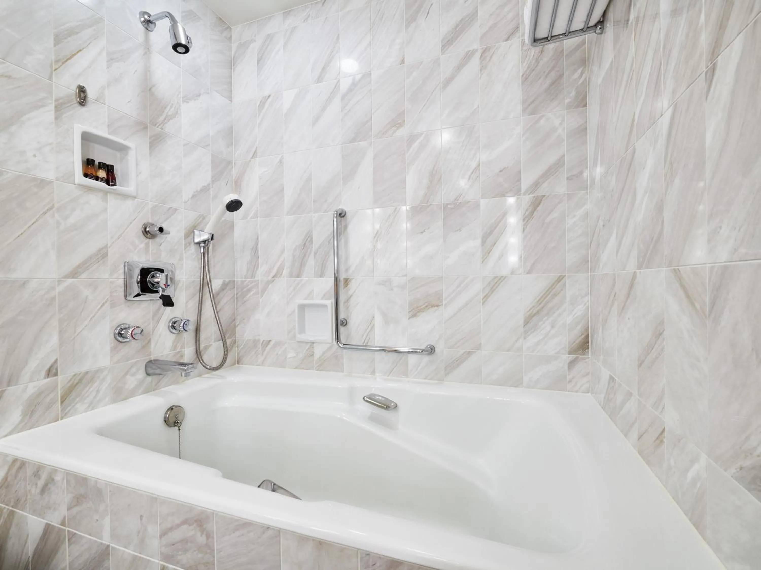 Bath in Imperial Hotel Osaka