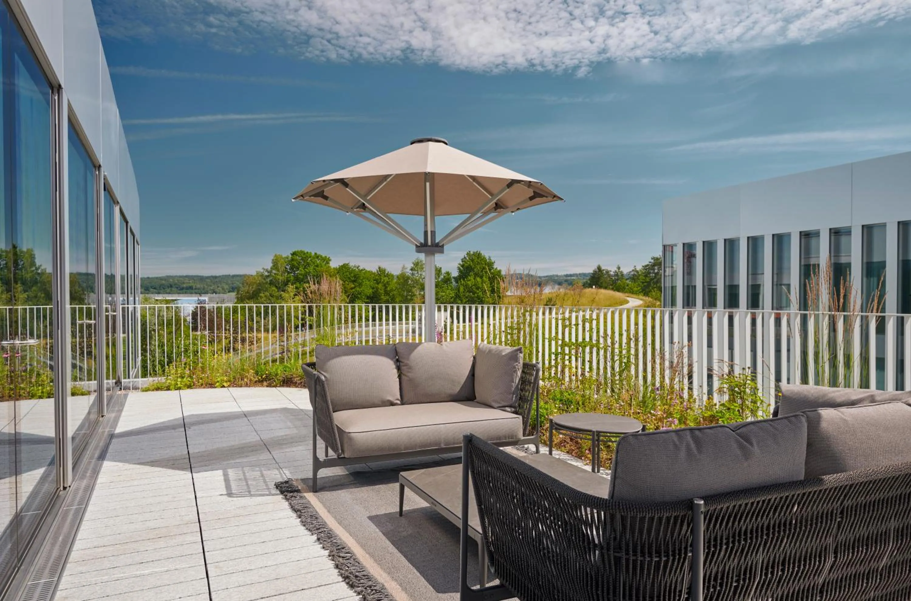 Day in Hyatt Regency Zurich Airport Circle