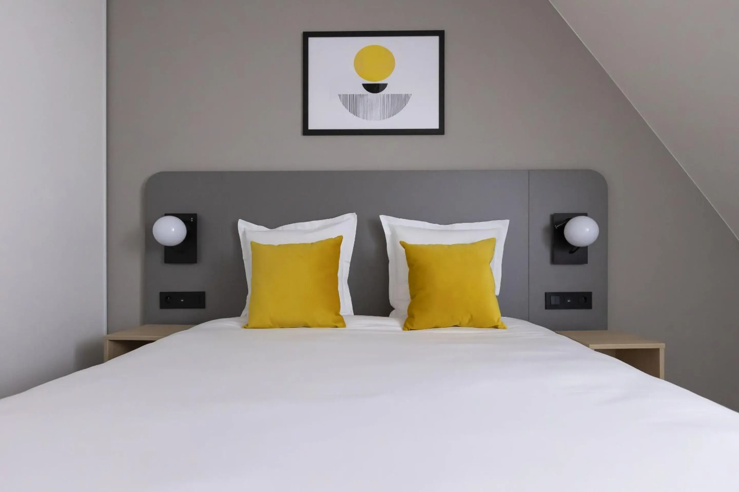 Bedroom, Bed in Appart Hotel Odalys City Strasbourg Green Marsh Bedroom, Bed in Appart Hotel Odalys City Strasbourg Green Marsh