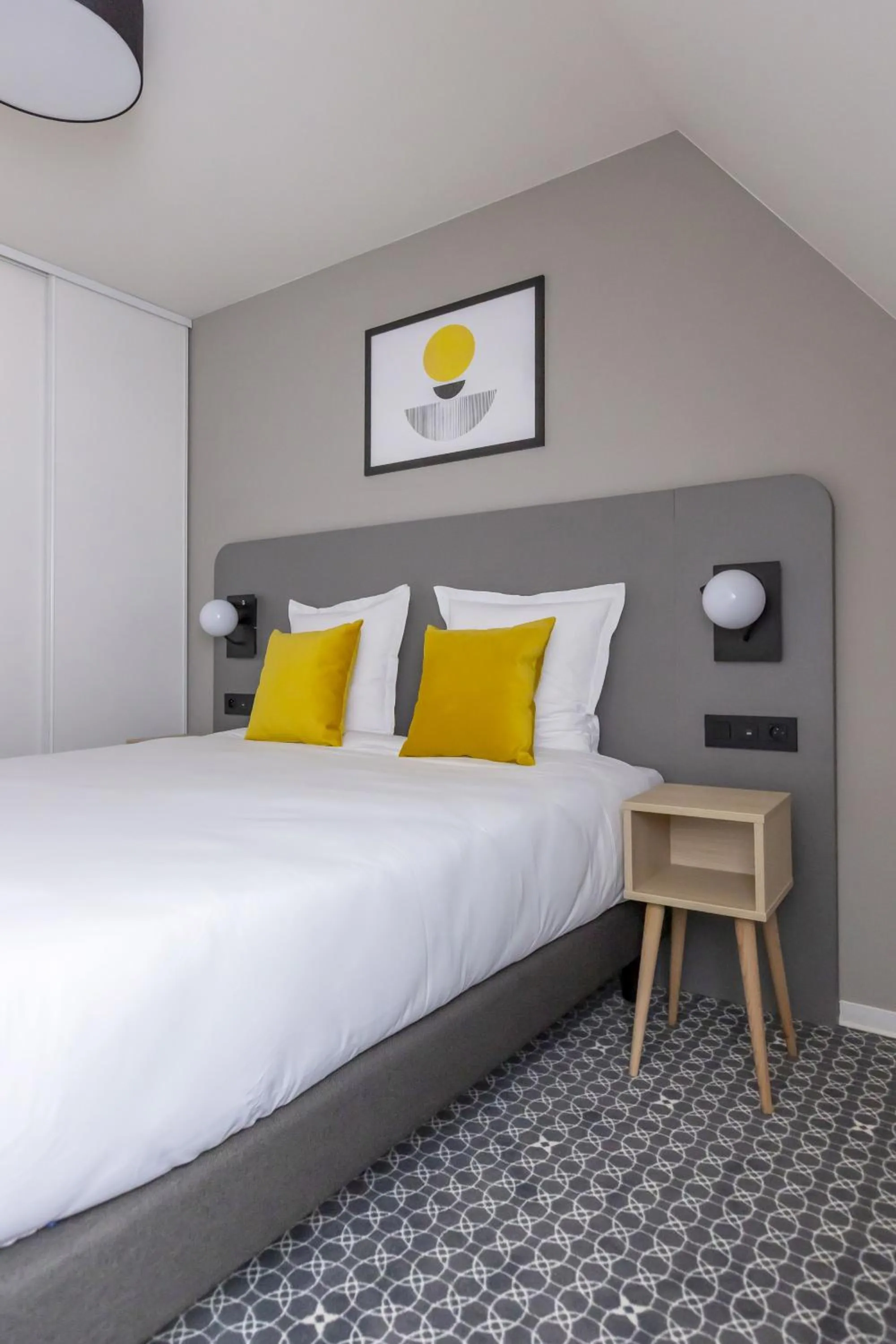 Bedroom, Bed in Appart Hotel Odalys City Strasbourg Green Marsh