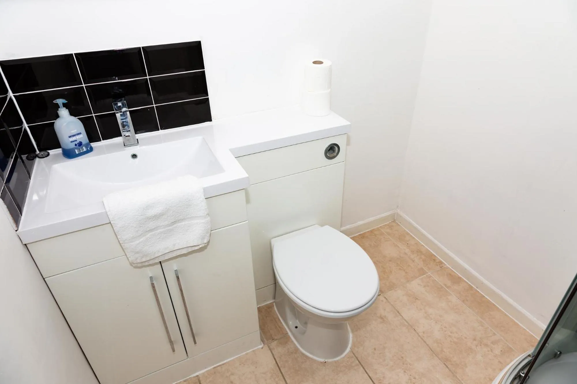Bathroom in Tyne Apartments