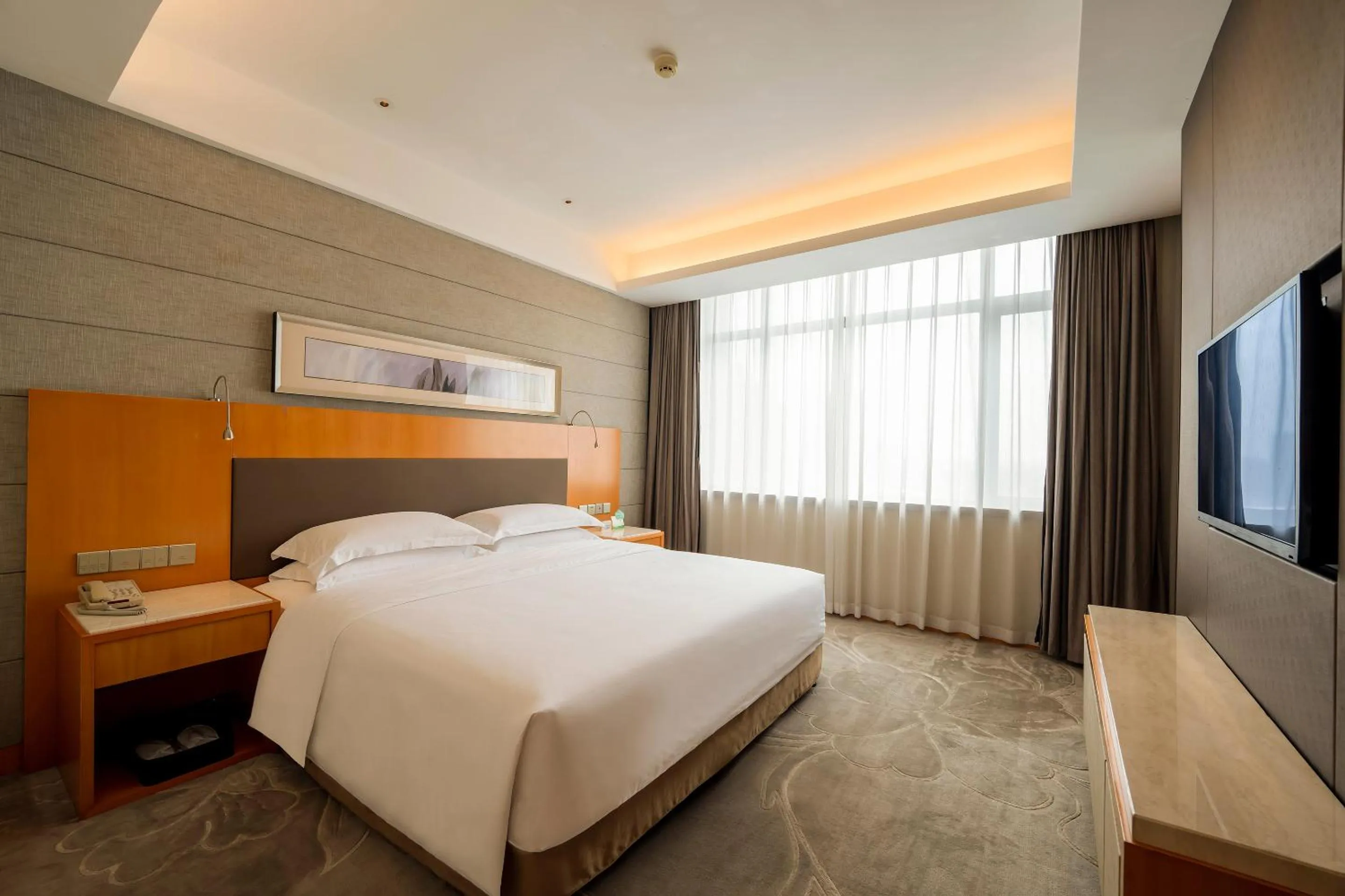 Bed in Jinling Grand Hotel