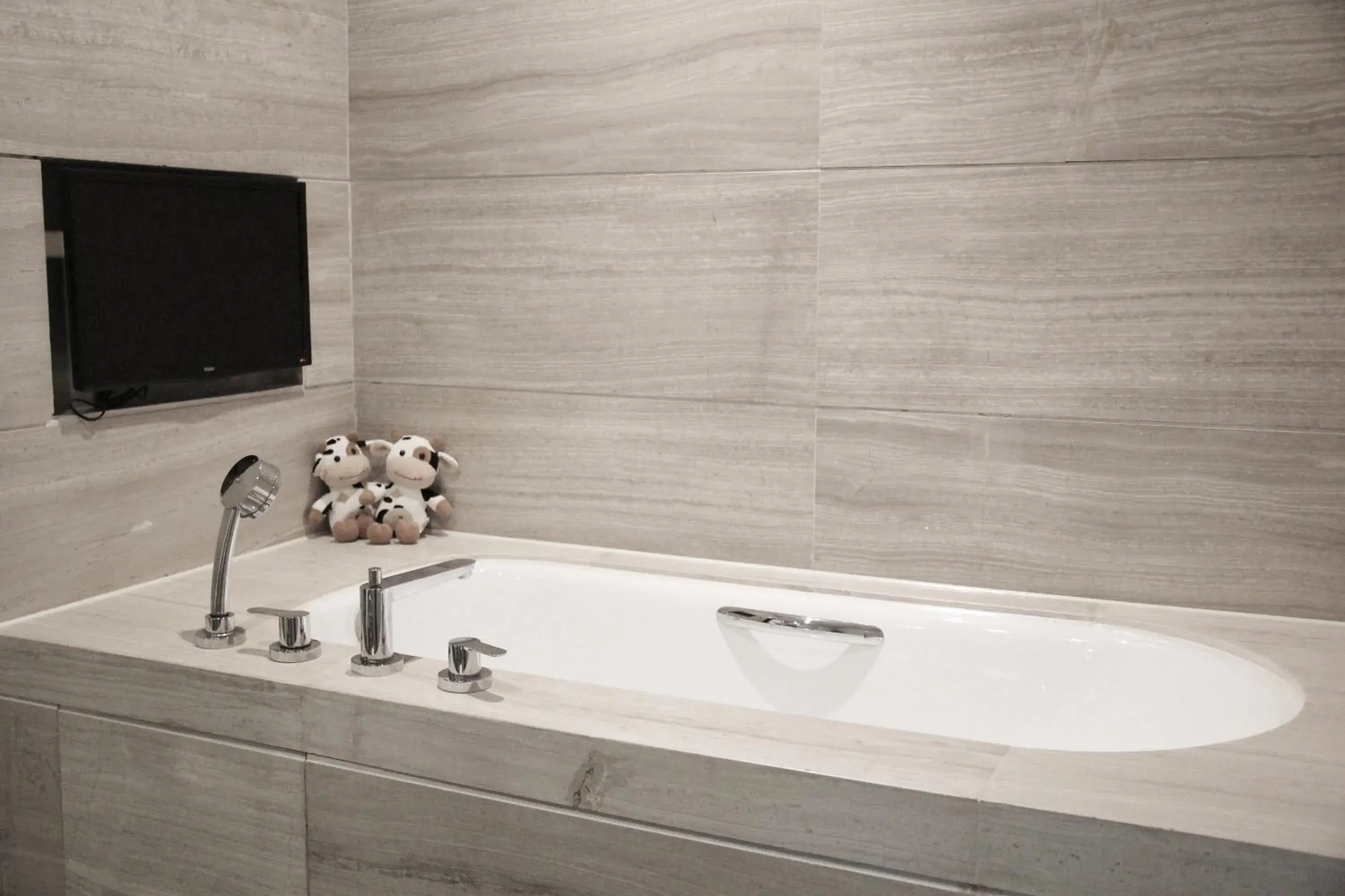 Bathroom in Jinling Grand Hotel Bathroom in Jinling Grand Hotel