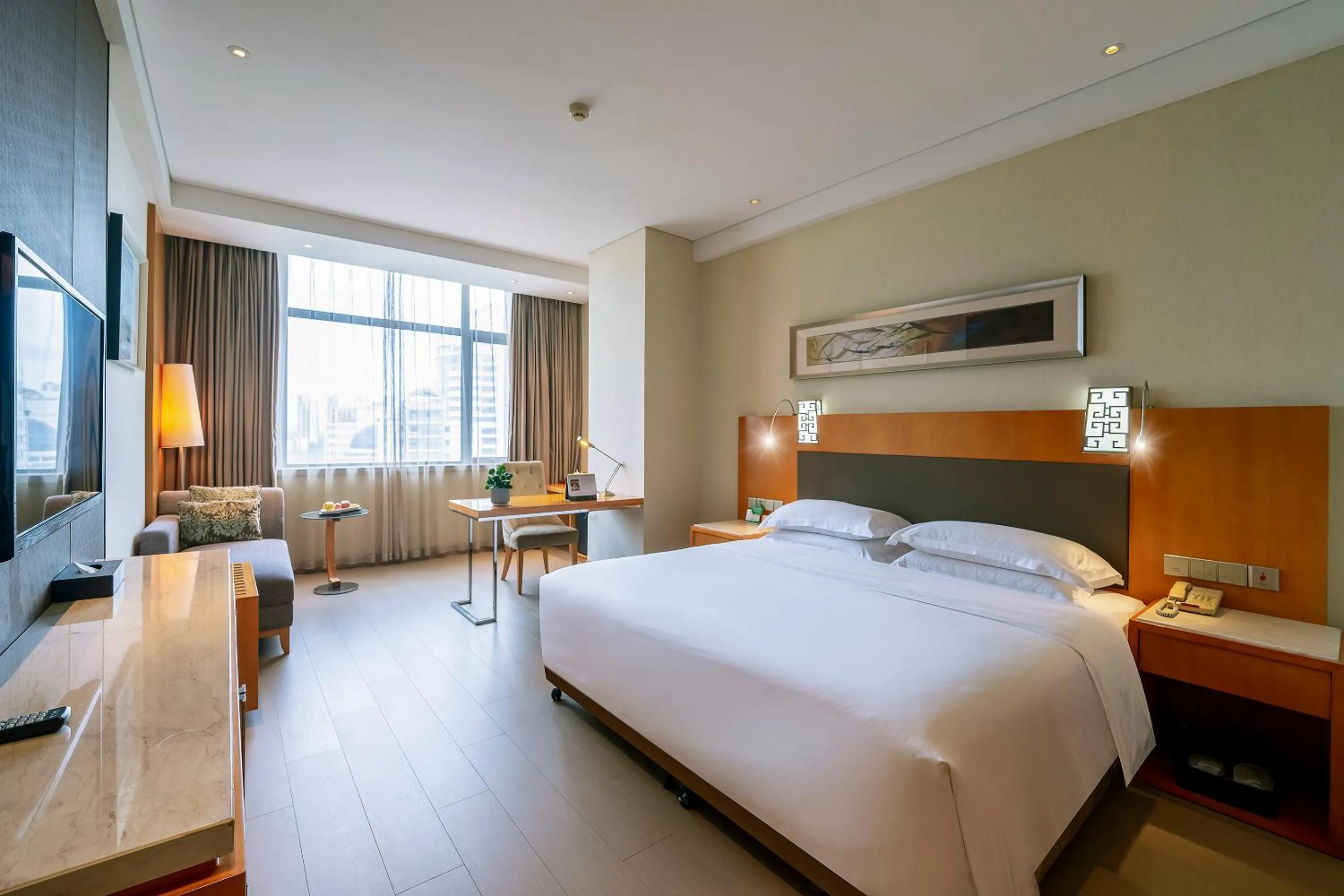 Bed in Jinling Grand Hotel
