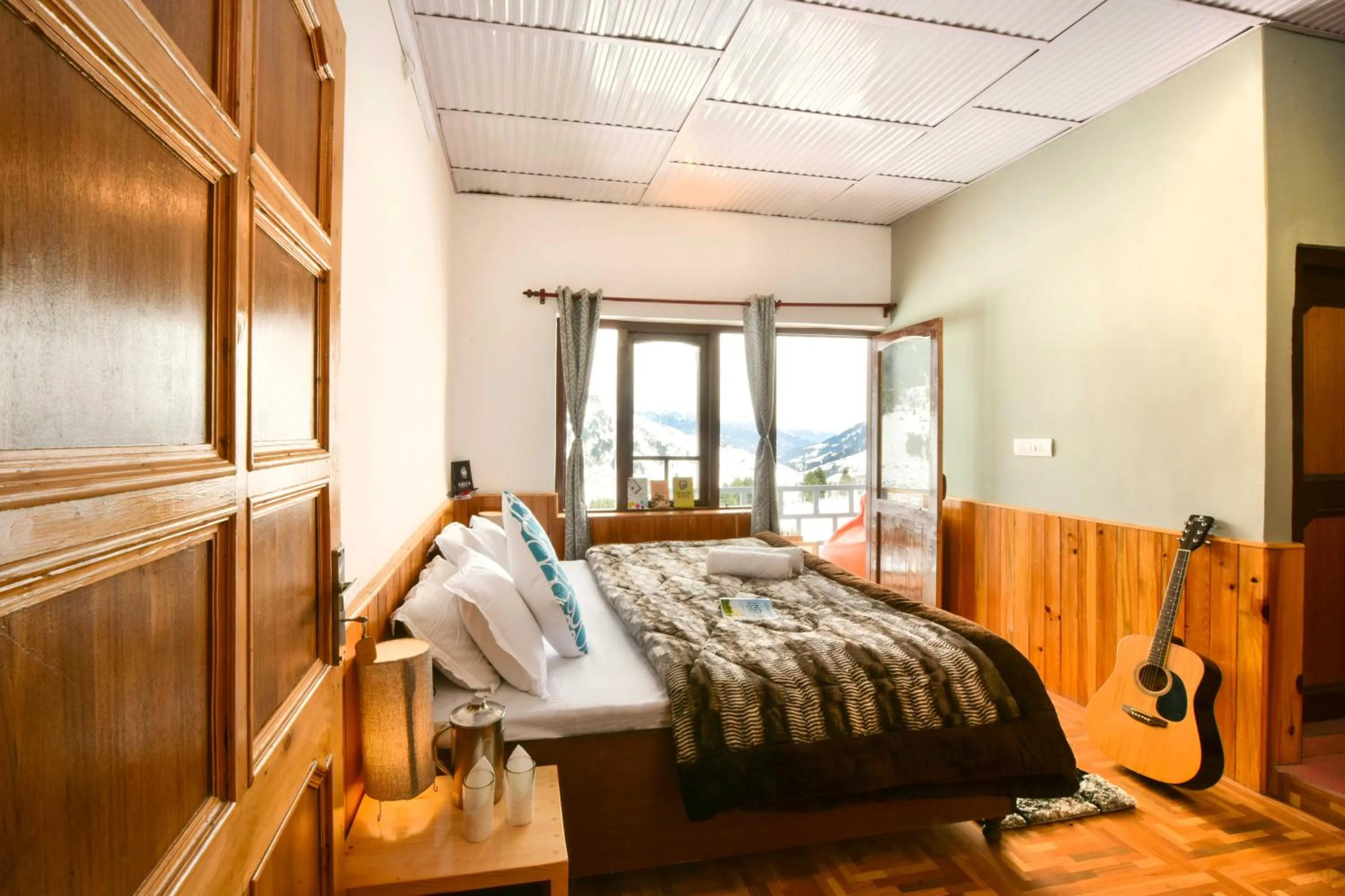 Bed in Zostel Rajgundha