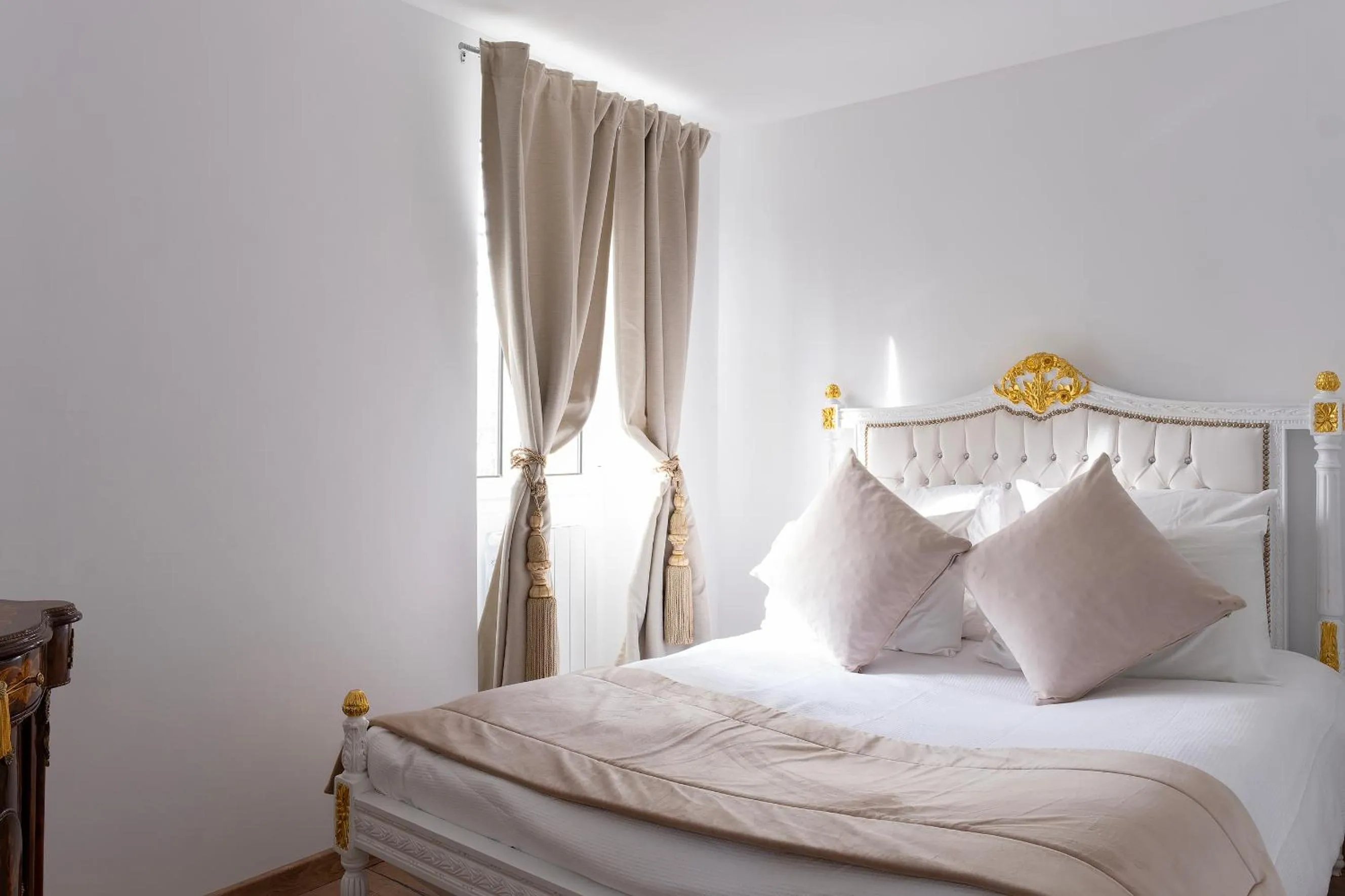 Bed in Château de Tressé