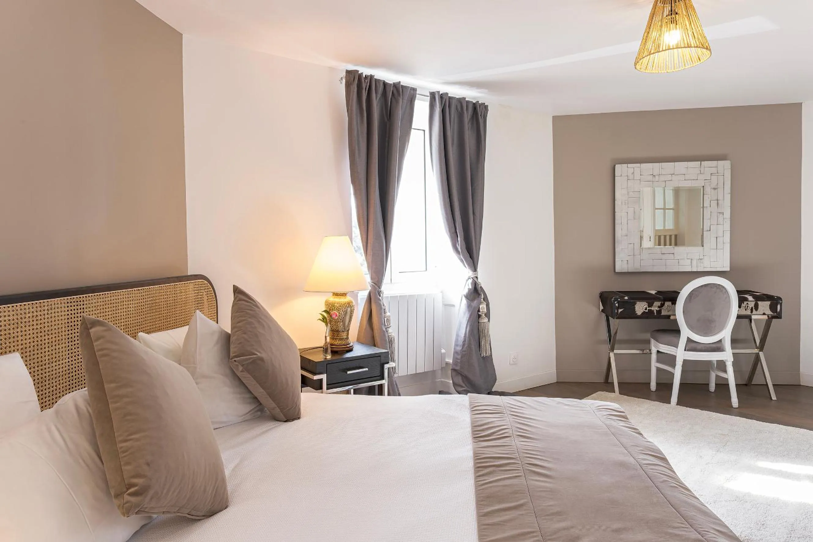 Bed in Château de Tressé