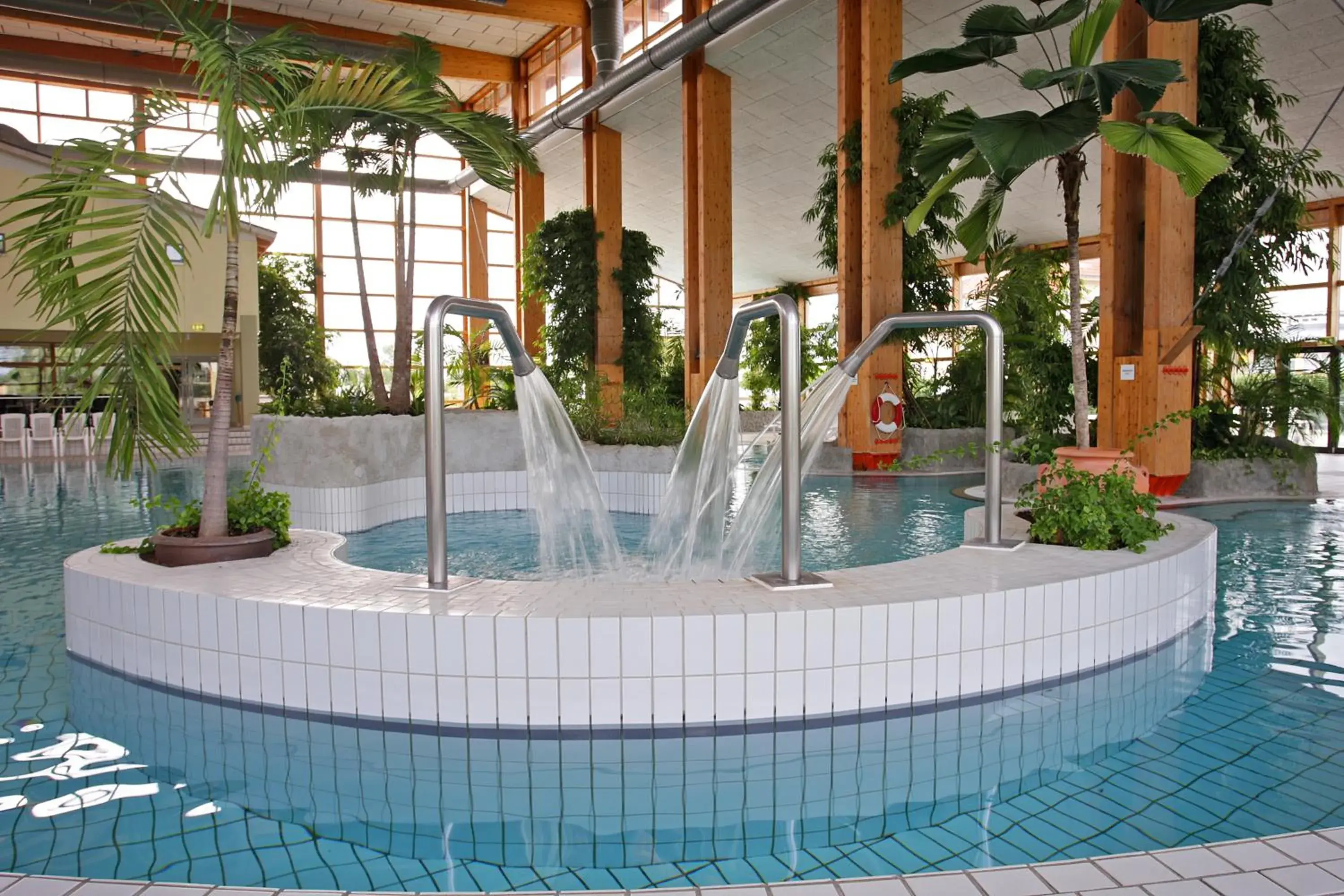 Swimming pool in Precise Resort Rügen Apartments & SPLASH Erlebniswelt Swimming pool in Precise Resort Rügen Apartments & SPLASH Erlebniswelt